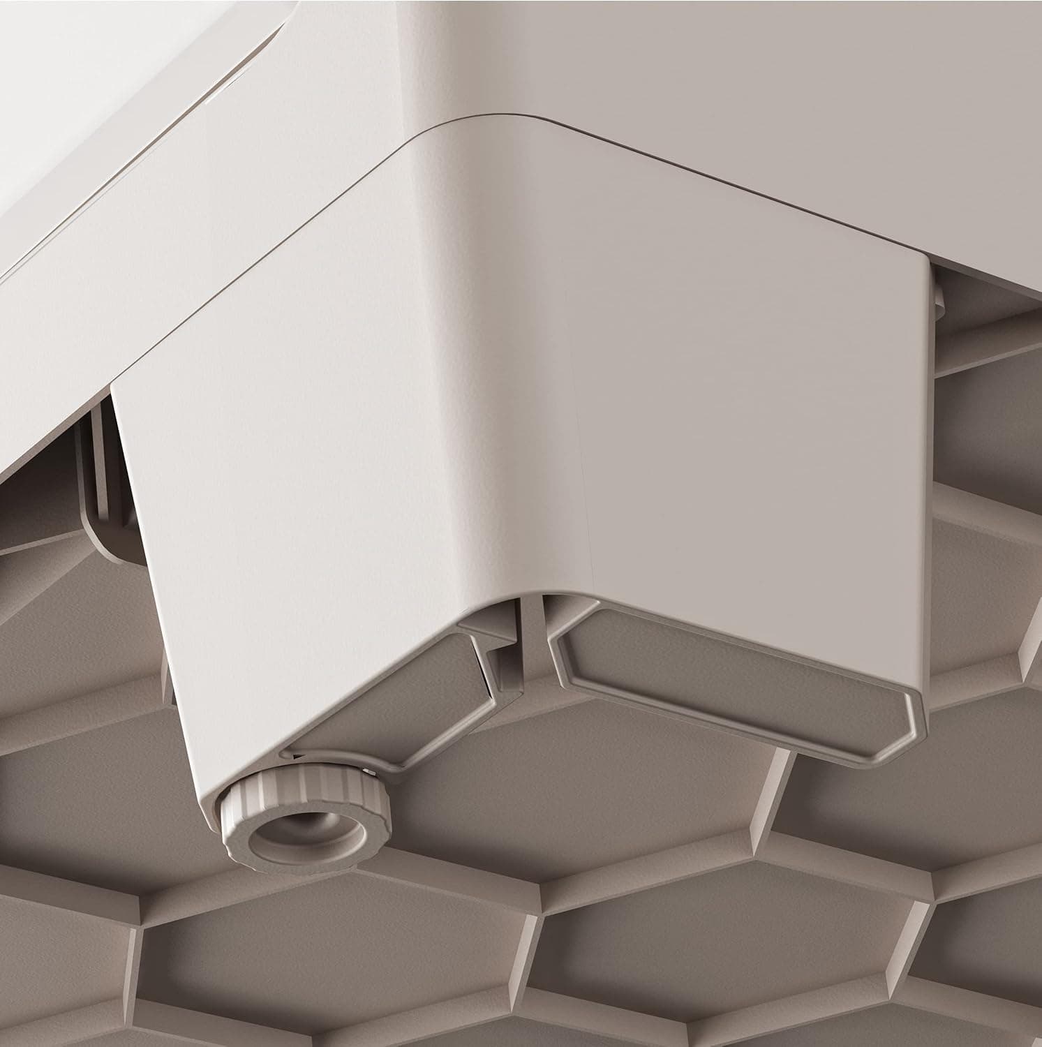 Armadio In Resina Con 8 Ripiani Ribaltabili Regolabili Sabbia Beige Gulliver Multispace Keter in Armadi BricoGo - Marano di Napoli, commercioVirtuoso.it