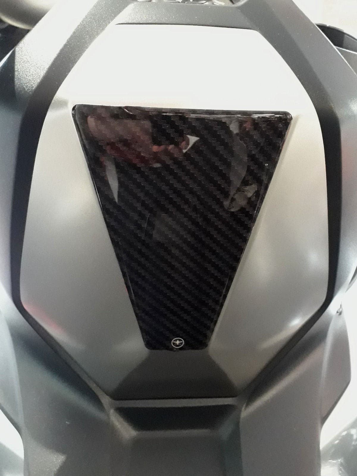 Adesivo 3d Protezione Zona Accensione Compatibile Xadv Honda X-Adv 750 2017-2020 in Decalcomanie adesivi e magneti LabelBike - Bibbiano, commercioVirtuoso.it