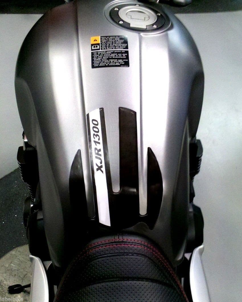 PARASERBATOIO ADESIVO SERBATOIO in GEL 3D compatibile MOTO YAMAHA XJR 1300 2015 in Paraserbatoio LabelBike - Bibbiano, commercioVirtuoso.it