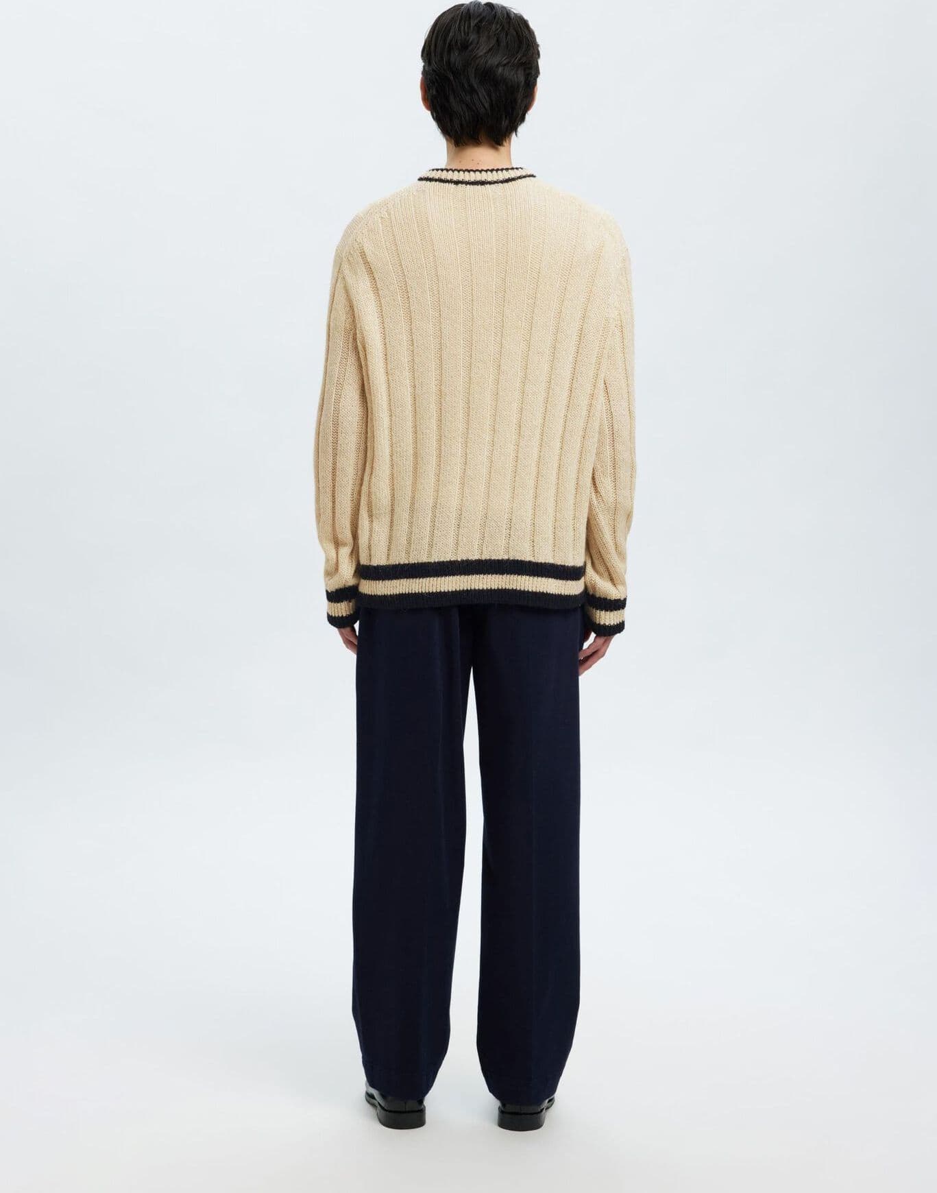 SELECTED Magliaa scollo V Uomo Selected SLHROY LS KNIT RELAXED da uomo in Maglioni Drestige - Casamassima, commercioVirtuoso.it