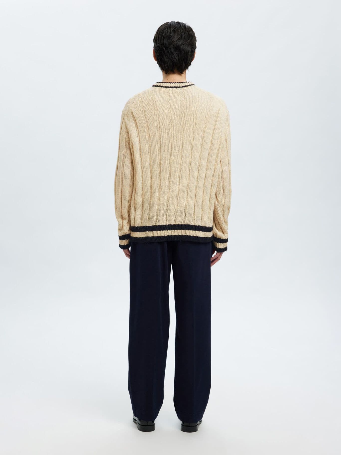 SELECTED Magliaa scollo V Uomo Selected SLHROY LS KNIT RELAXED da uomo in Maglioni Drestige - Casamassima, commercioVirtuoso.it