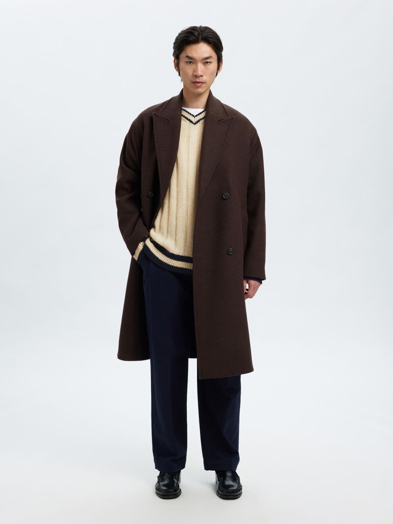 SELECTED Magliaa scollo V Uomo Selected SLHROY LS KNIT RELAXED da uomo in Maglioni Drestige - Casamassima, commercioVirtuoso.it