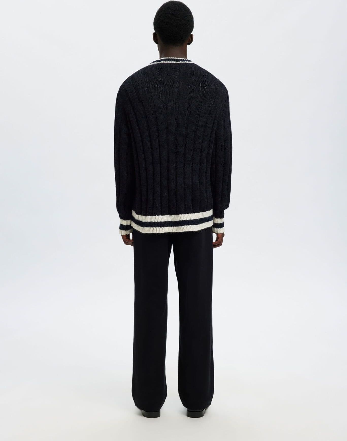 SELECTED Magliaa scollo V Uomo Selected SLHROY LS KNIT RELAXED da uomo in Maglioni Drestige - Casamassima, commercioVirtuoso.it