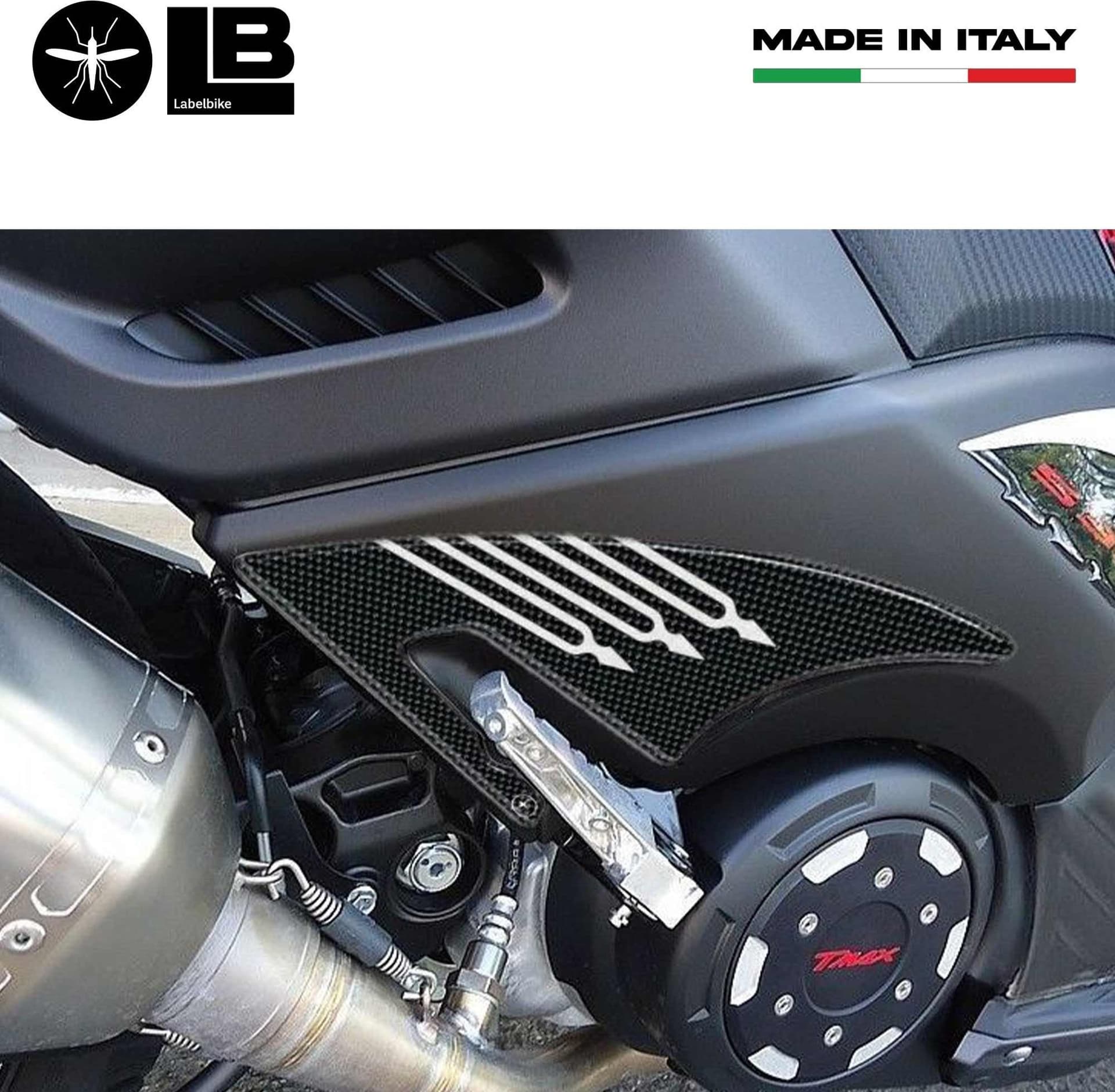 2 ADESIVI 3D carbon compatibili per YAMAHA TMAX 530 protezioni PIEDI PASSEGGERO in Decalcomanie adesivi e magneti LabelBike - Bibbiano, commercioVirtuoso.it