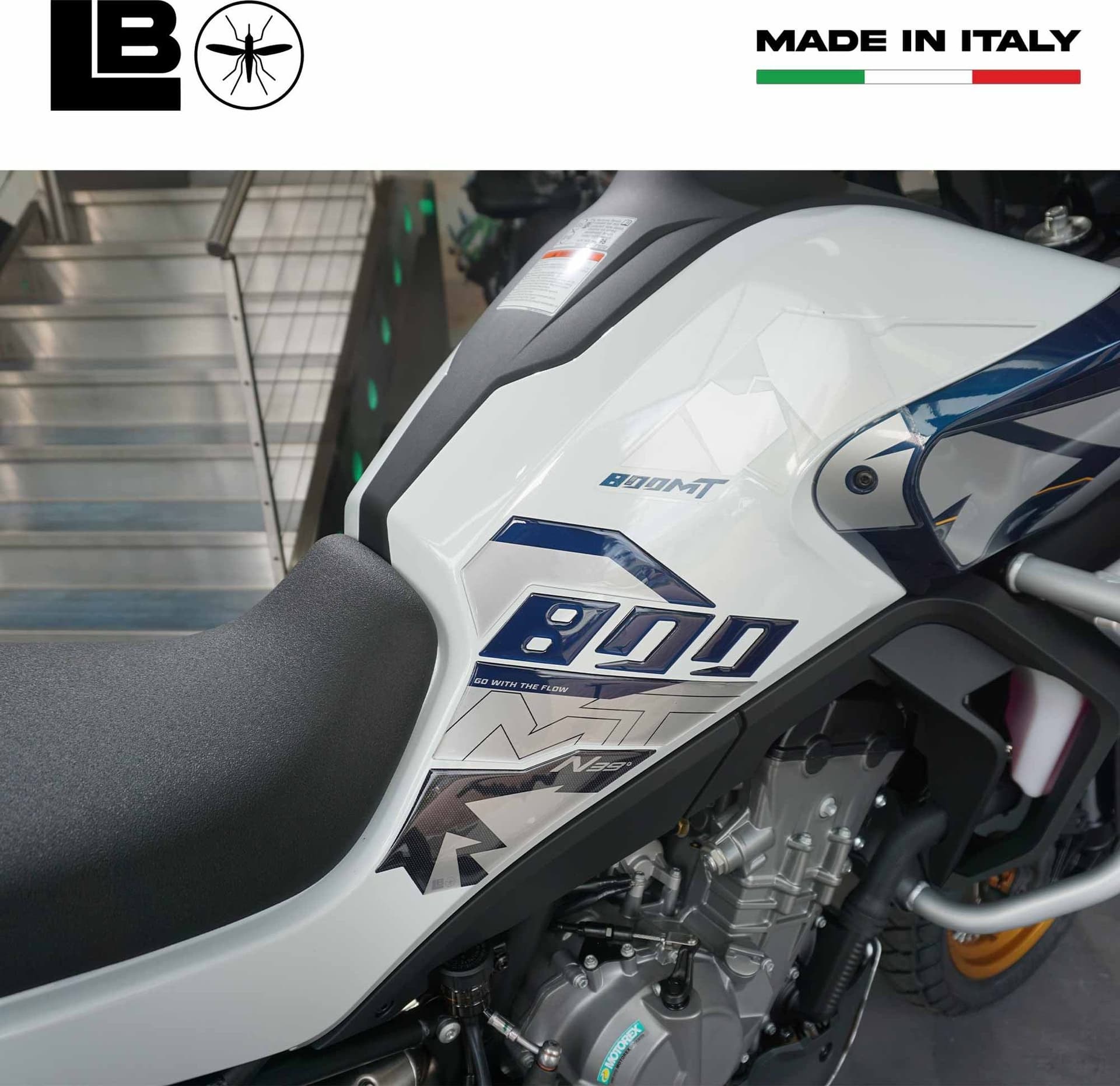 Protezioni Laterali serbatoio moto Adesivi Gel 3D compatibili con CFMOTO 800MT in Paraserbatoio LabelBike - Bibbiano, commercioVirtuoso.it