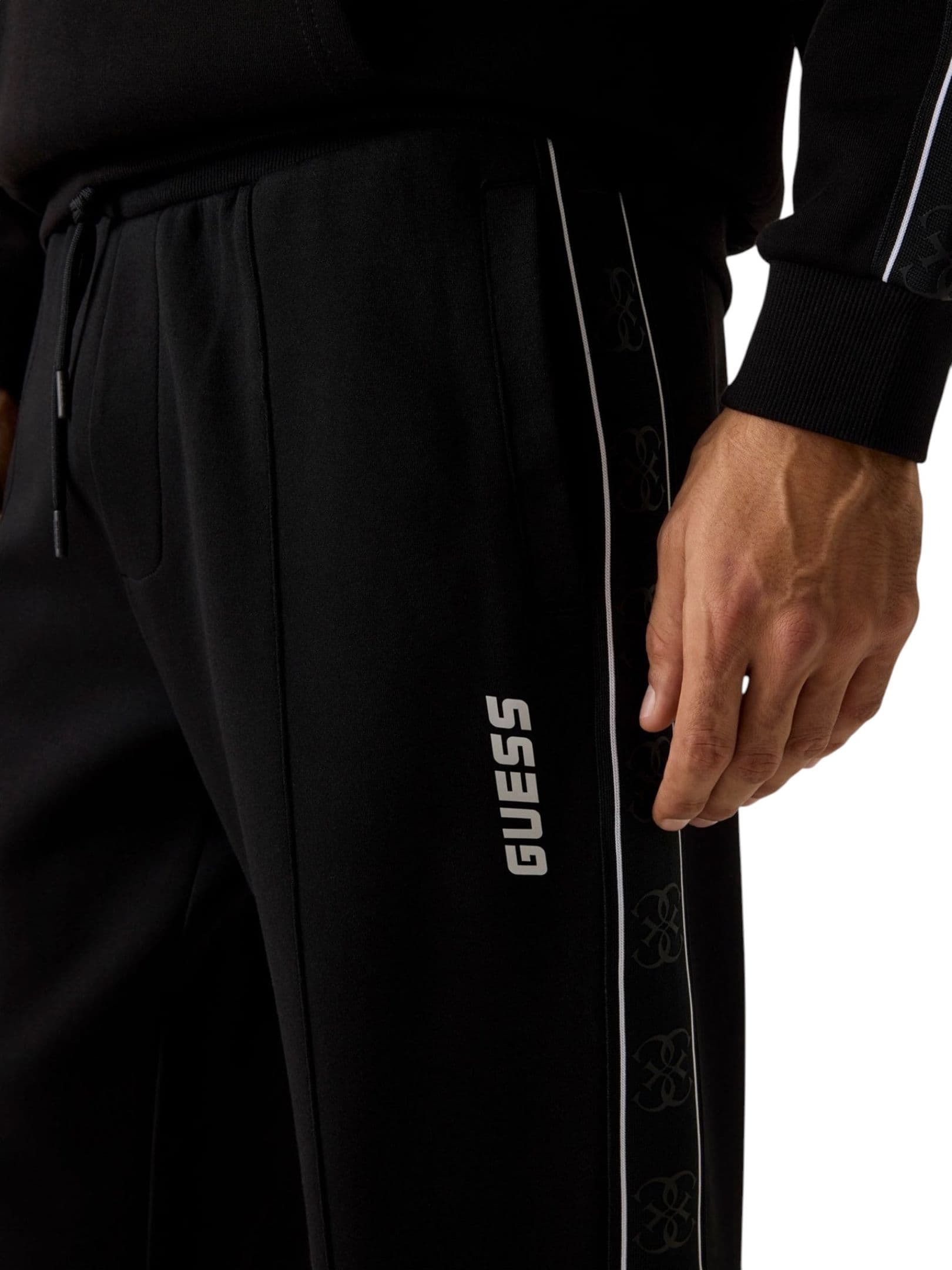 GUESS ACTIVEWEAR Pantaloni Uomo Guess Activewear Regular Fit da uomo in Jeans Drestige - Casamassima, commercioVirtuoso.it