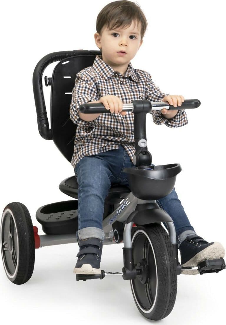 CHICCO Triciclo Evolutivo Bambini 4in1 segue la crescita del bambino - Telaio in Metallo - Ruote in Gomma EVA - Cintura a 4 Punti - Maniglione Telescopico e Cappottina Rimovibili - Passeggino con Seduta Reversibile - Cestino - colore BLU in Bici per bambini Sanitaria Gioia del Bimbo - Villa San Giovanni, commercioVirtuoso.it