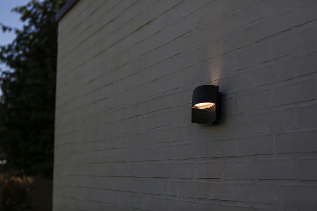 The LOTUS outdoor LED wall light - 3000K in Lampade da parete Elettrowatt - San Severino Marche, commercioVirtuoso.it