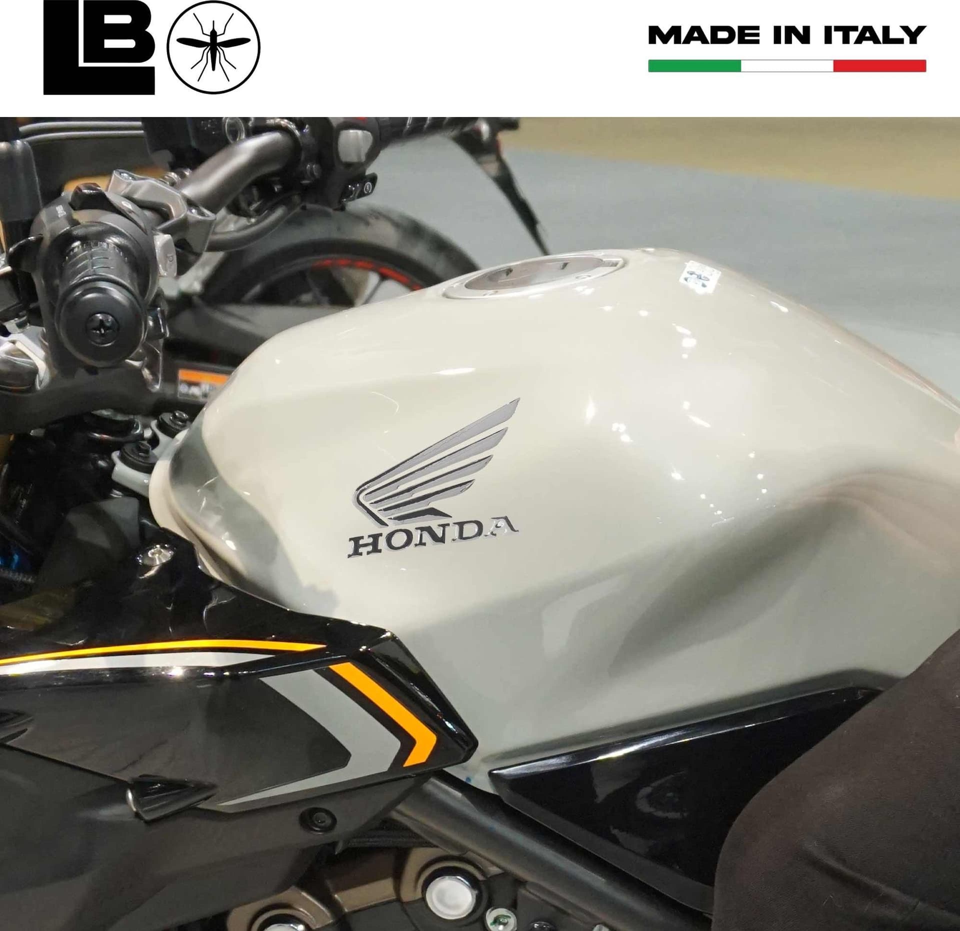 Adesivi 3D coppia di stemmi moto logo Honda ali cromate compatibili con Honda in Decalcomanie adesivi e magneti LabelBike - Bibbiano, commercioVirtuoso.it
