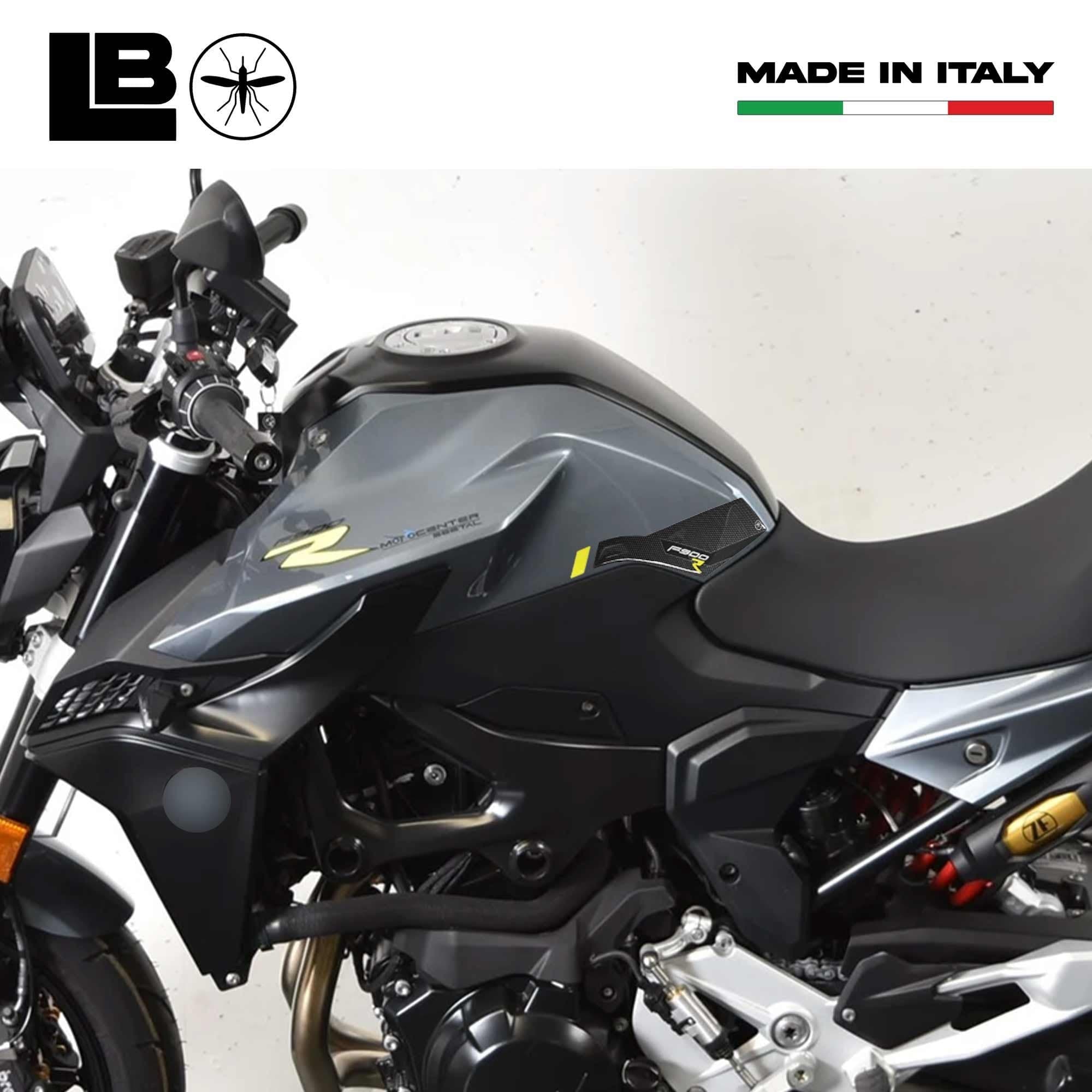 Kit di 3 Protezioni 3D adesivi serbatoio moto compatibili con BMW F900R Giallo in Decalcomanie adesivi e magneti LabelBike - Bibbiano, commercioVirtuoso.it