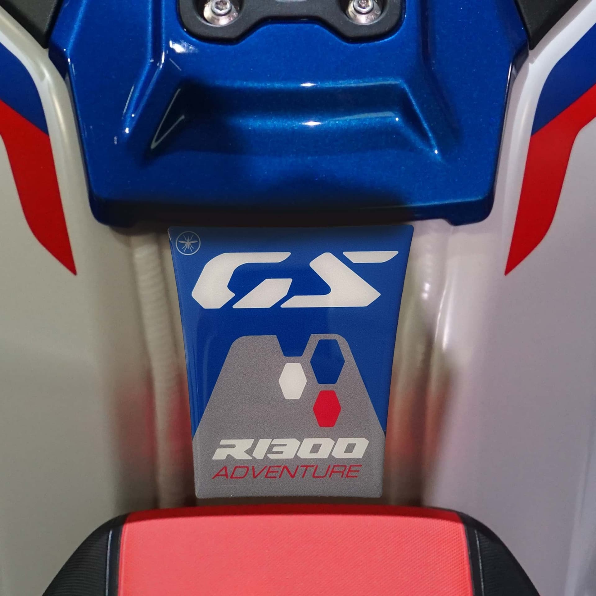 Adesivo 3D Paraserbatoio BASSO moto compatibile con BMW R 1300 GS Adventure in Paraserbatoio LabelBike - Bibbiano, commercioVirtuoso.it