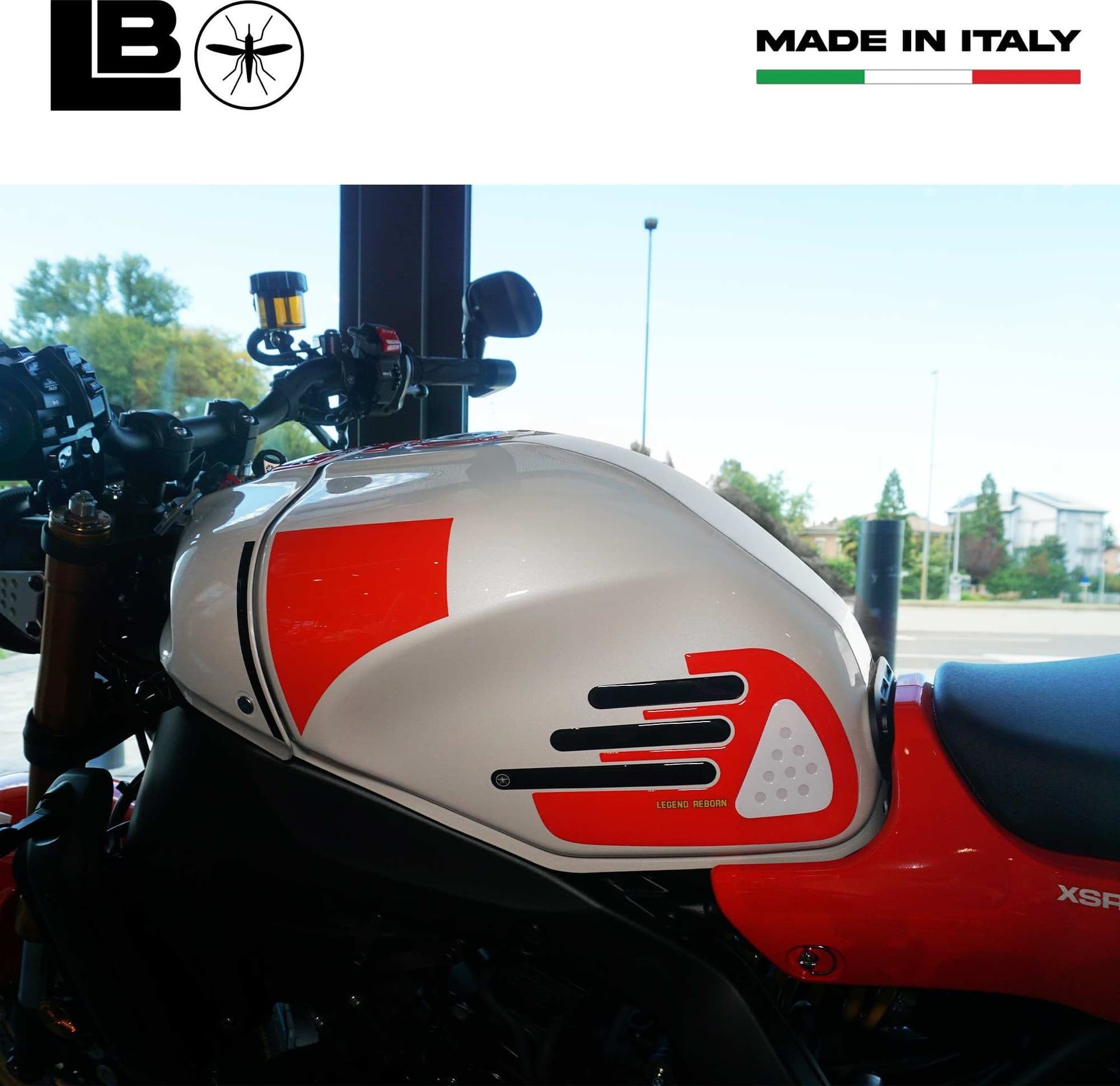 Adesivi 3D Protezioni Laterali Serbatoio moto compatibili con Yamaha XSR900 Red in Paraserbatoio LabelBike - Bibbiano, commercioVirtuoso.it