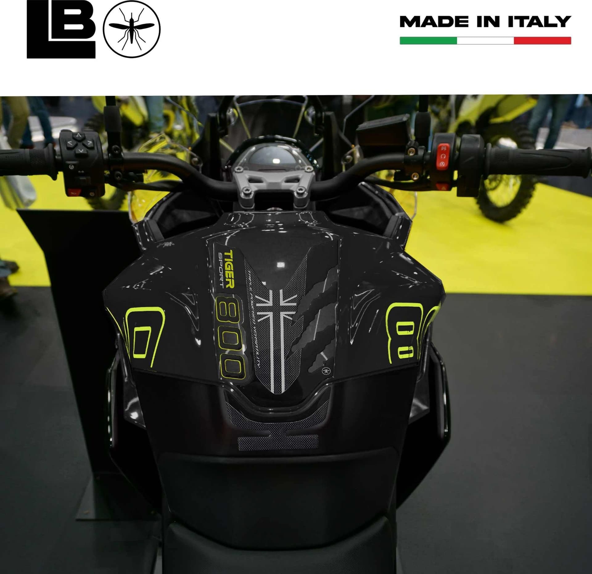 Paraserbatoio Protezione Adesivo 3D compatibile con Triumph Tiger 800 Sport 2025 in Decalcomanie adesivi e magneti LabelBike - Bibbiano, commercioVirtuoso.it