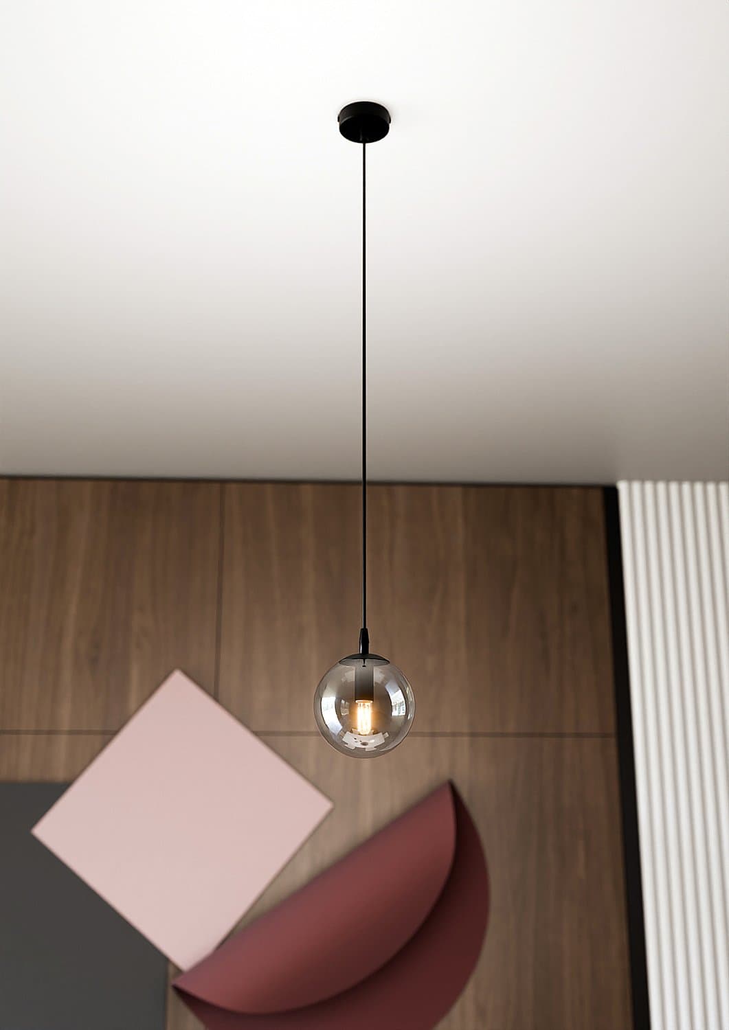 Sospensione Moderna 1 Luce Cosmo In Acciaio Nero E Sfera In Vetro Fumè in Lampade a sospensione LuceArt - Montecorvino Pugliano, commercioVirtuoso.it