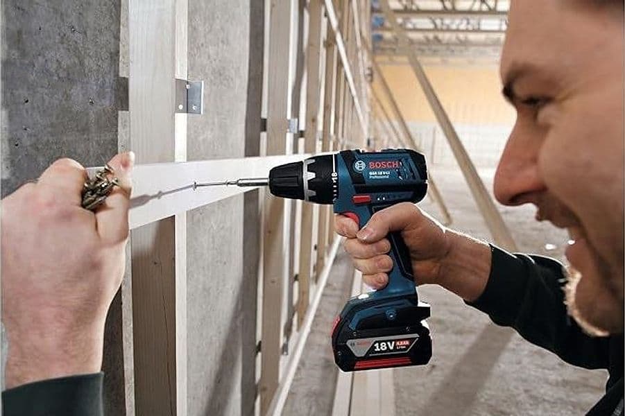 BOSCH - PROFESSIONAL TRAPANO AVVITATORE ABATTERIA GSR18V 18.0V LITIO- 4Ah MANDRINO AUTOSERRANTE 13MM 2 BATTERIE in Trapani avvitatori Stockdoc - Terni, commercioVirtuoso.it
