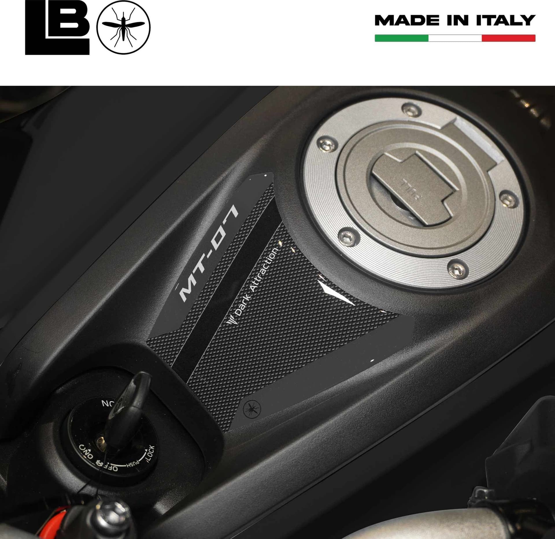 Adesivo 3D Protezione Chiave accensione moto compatibile con Yamaha MT-07 2025 in Decalcomanie adesivi e magneti LabelBike - Bibbiano, commercioVirtuoso.it