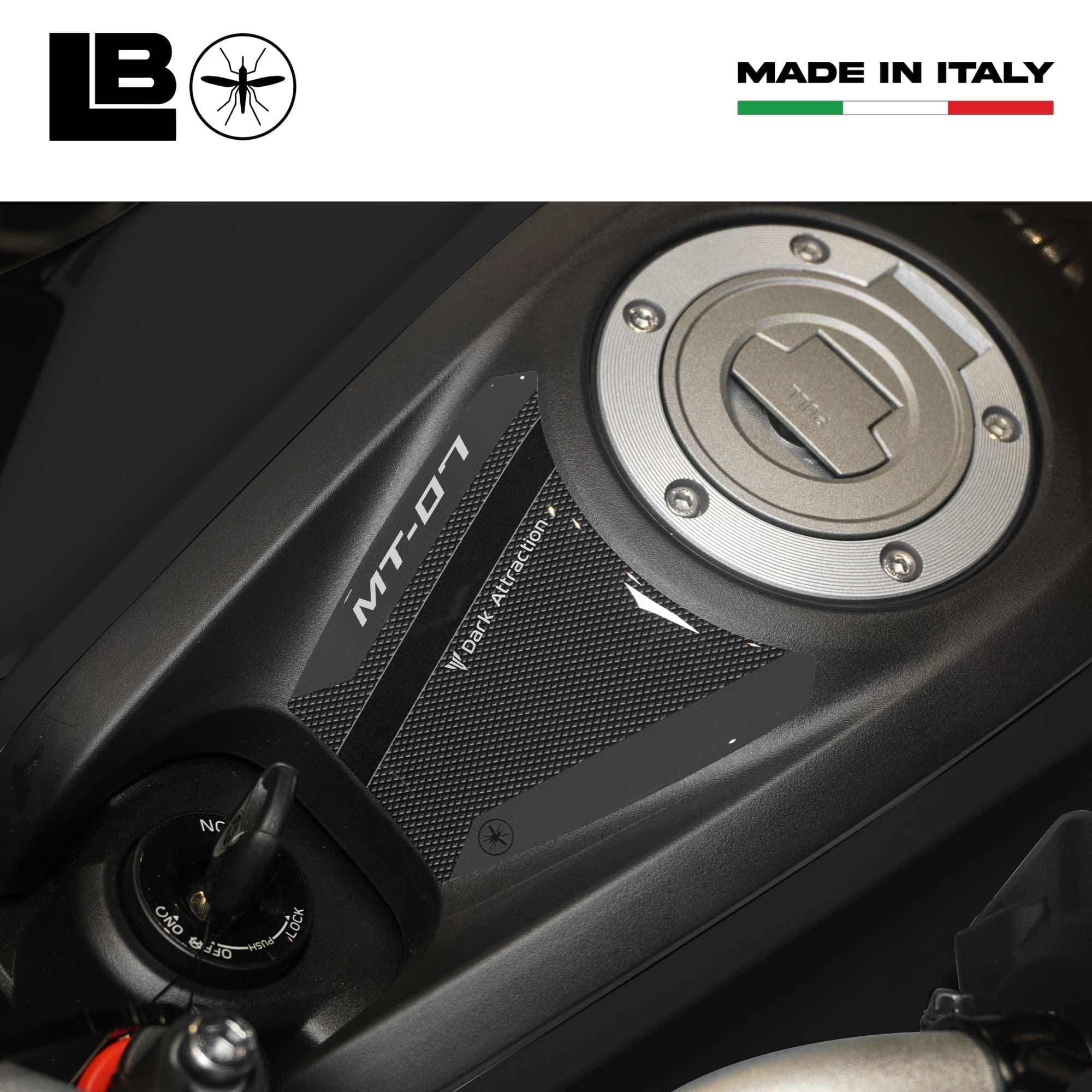 Adesivo 3D Protezione Chiave accensione moto compatibile con Yamaha MT-07 2025 in Decalcomanie adesivi e magneti LabelBike - Bibbiano, commercioVirtuoso.it