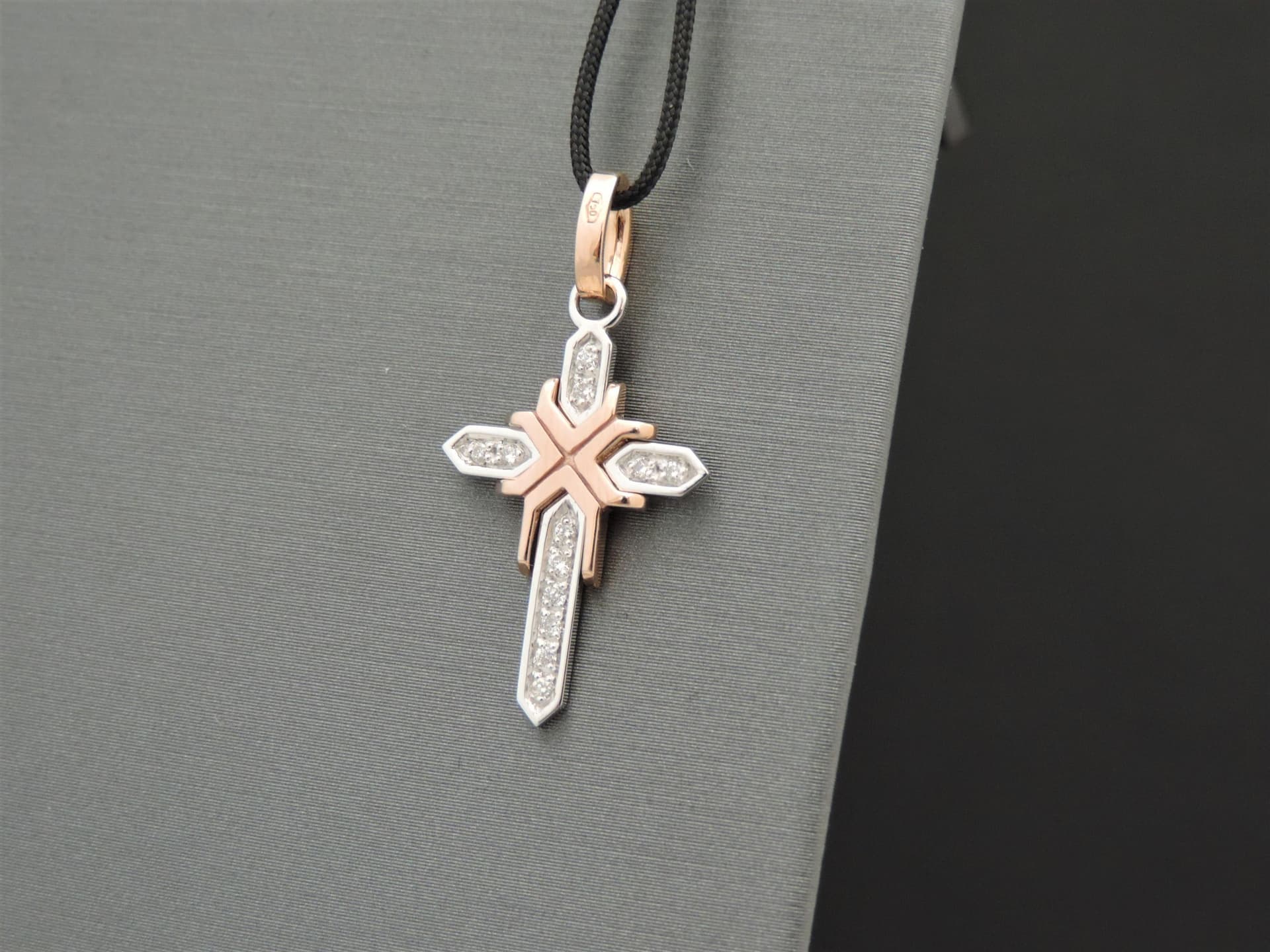 Zancan Pendente da uomo croce in Collane Alba Gioielli - Casoria, commercioVirtuoso.it