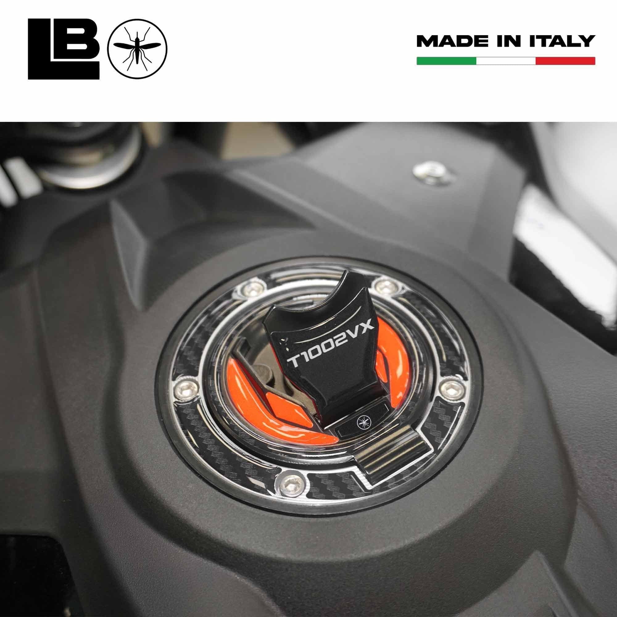 Adesivo 3D Protezione Tappo Serbatoio compatibile con Morbidelli T1002VX 2025 in Protezioni copriserbatoio LabelBike - Bibbiano, commercioVirtuoso.it