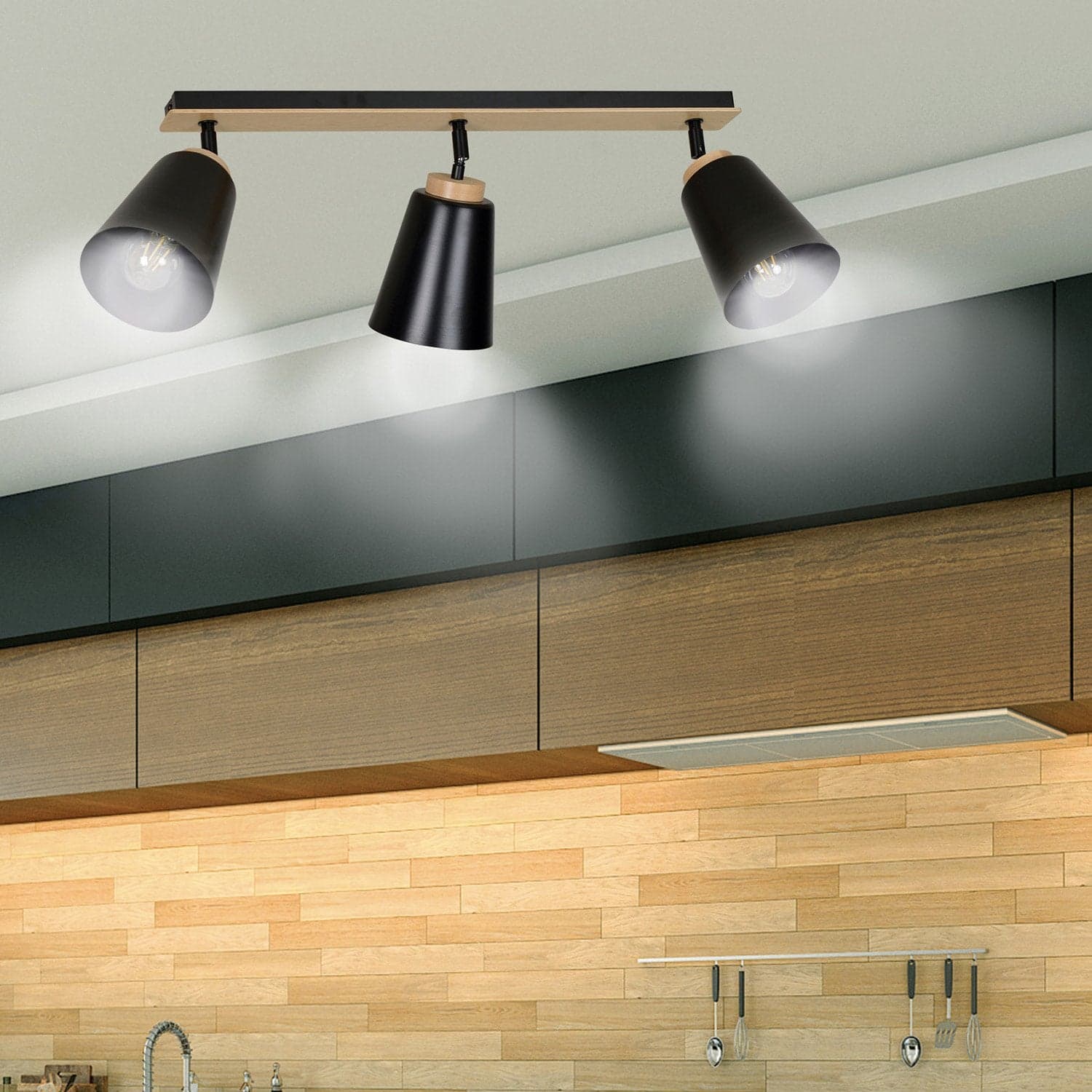Plafoniera Faretti Spot Orientabili 3 Luci Atlas Acciaio Nero E Legno Naturale in Faretti da soffitto LuceArt - Montecorvino Pugliano, commercioVirtuoso.it