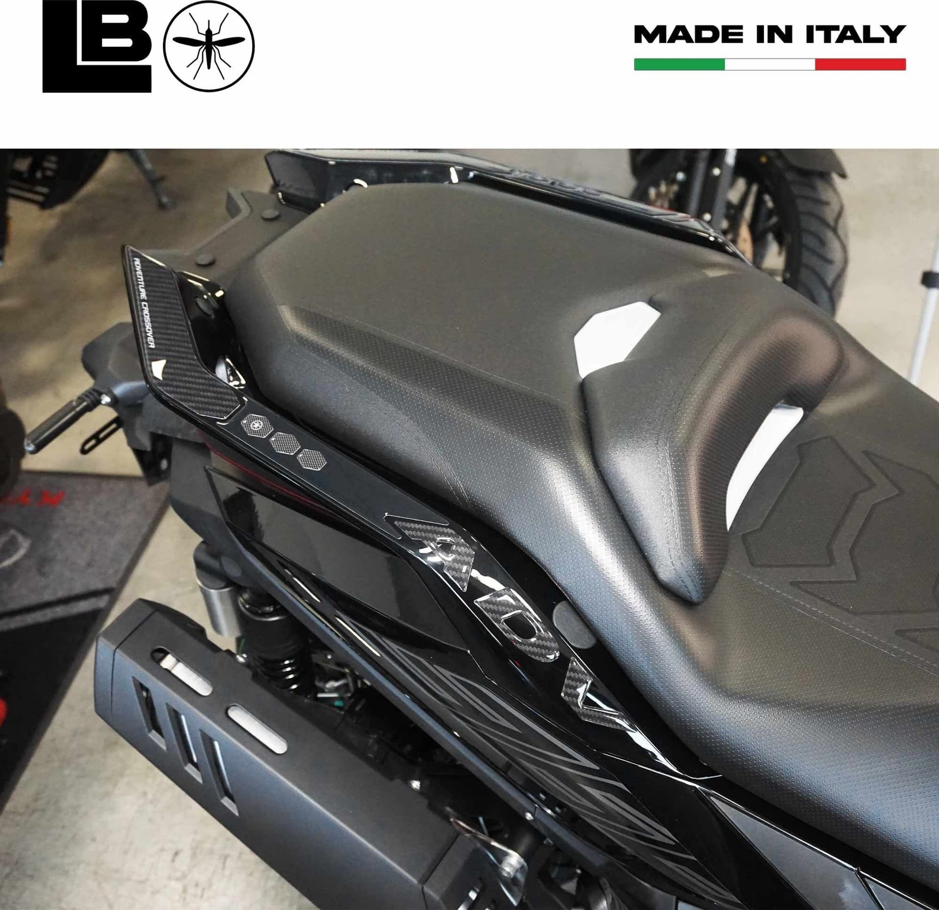 Adesivi 3D Protezioni Maniglie Scooter compatibili con Zontes 368 G 2025 in Decalcomanie adesivi e magneti LabelBike - Bibbiano, commercioVirtuoso.it
