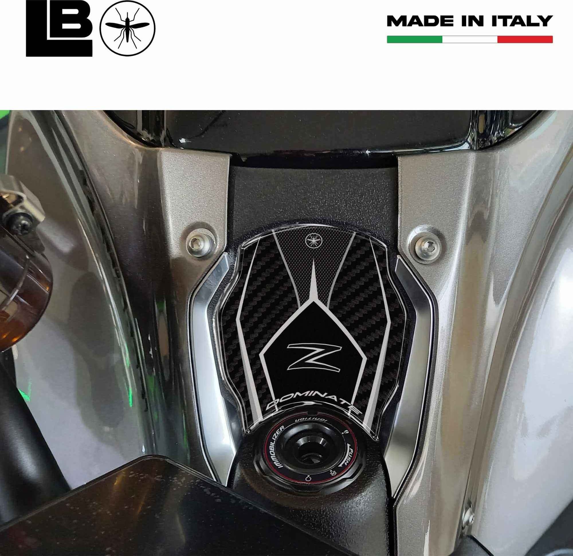 Adesivo 3D Protezione Chiave Accensione moto compatibile con Kawasaki Z900 2025 in Decalcomanie adesivi e magneti LabelBike - Bibbiano, commercioVirtuoso.it
