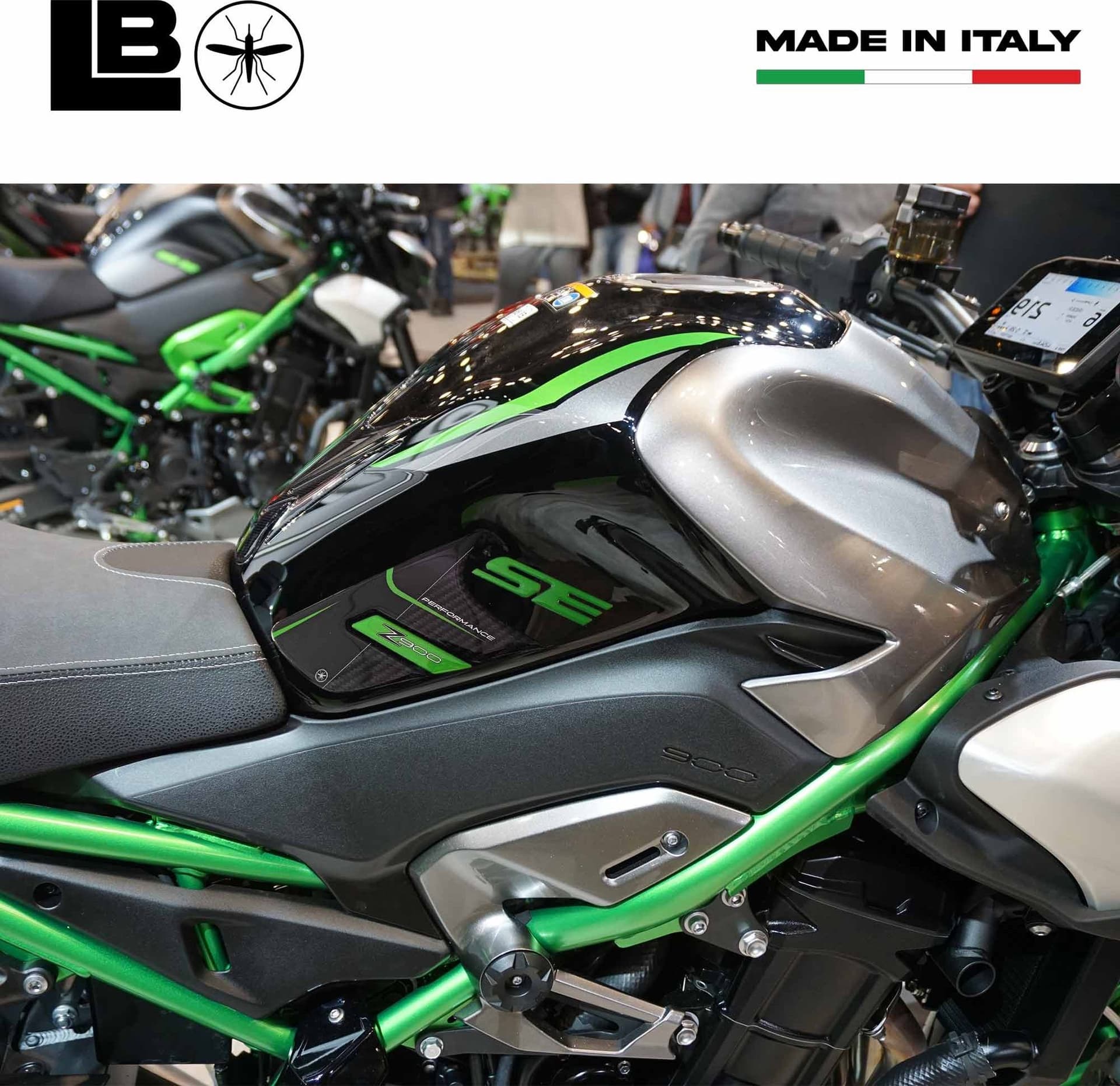 Adesivi Protezioni Laterali Serbatoio compatibili con Kawasaki Z900 SE 2022-25 in Decalcomanie adesivi e magneti LabelBike - Bibbiano, commercioVirtuoso.it