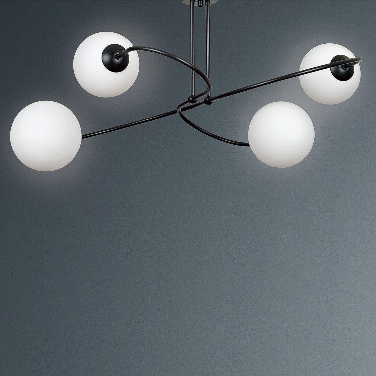 Plafoniera Moderna 4 Luci Selbi In Acciaio Nero E Sfere In Vetro Opale in Lampadari LuceArt - Montecorvino Pugliano, commercioVirtuoso.it