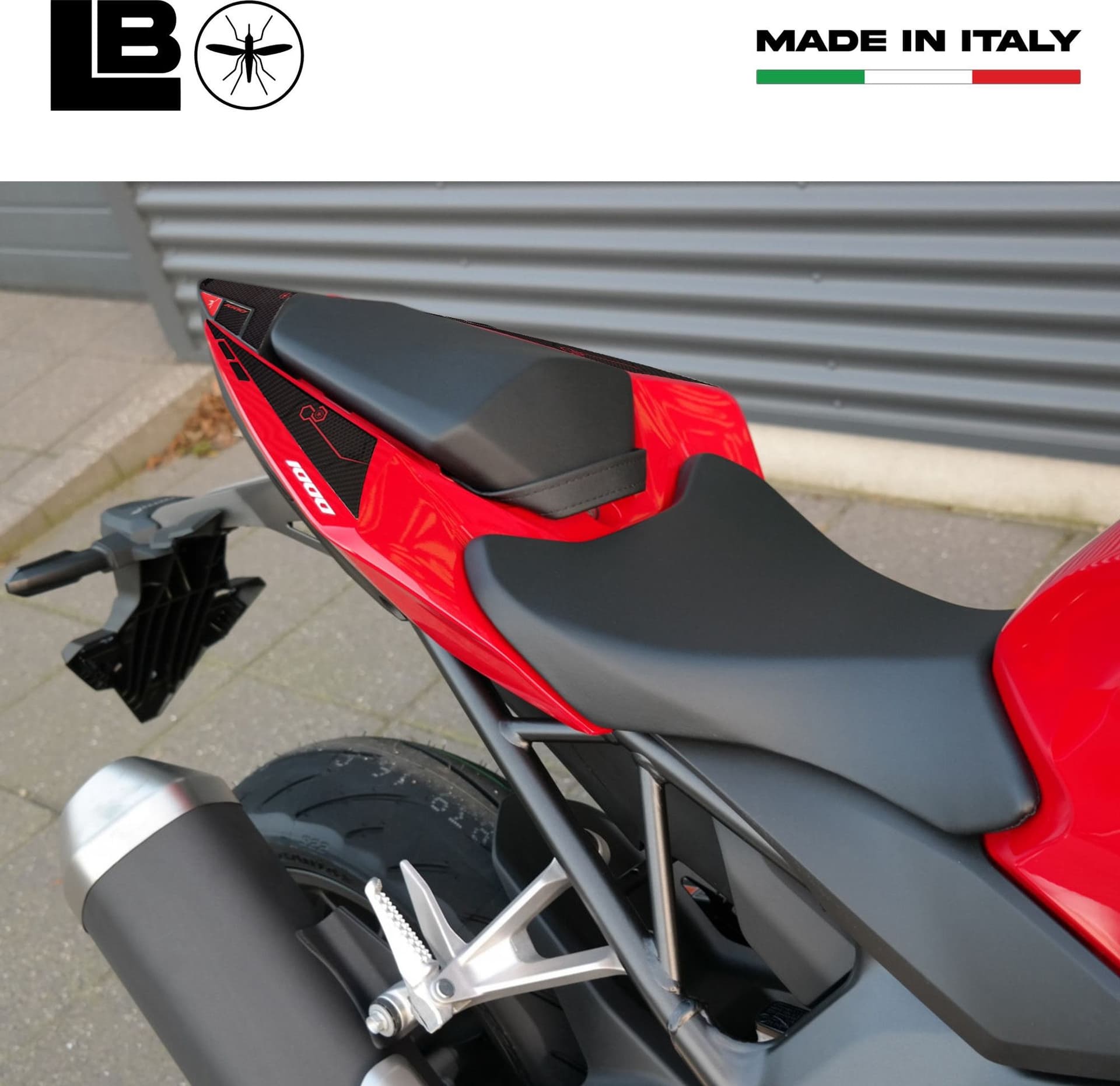 Adesivi 3D Protezioni Posteriori Codino compatibili con Honda Hornet 1000 2025 in Decalcomanie adesivi e magneti LabelBike - Bibbiano, commercioVirtuoso.it