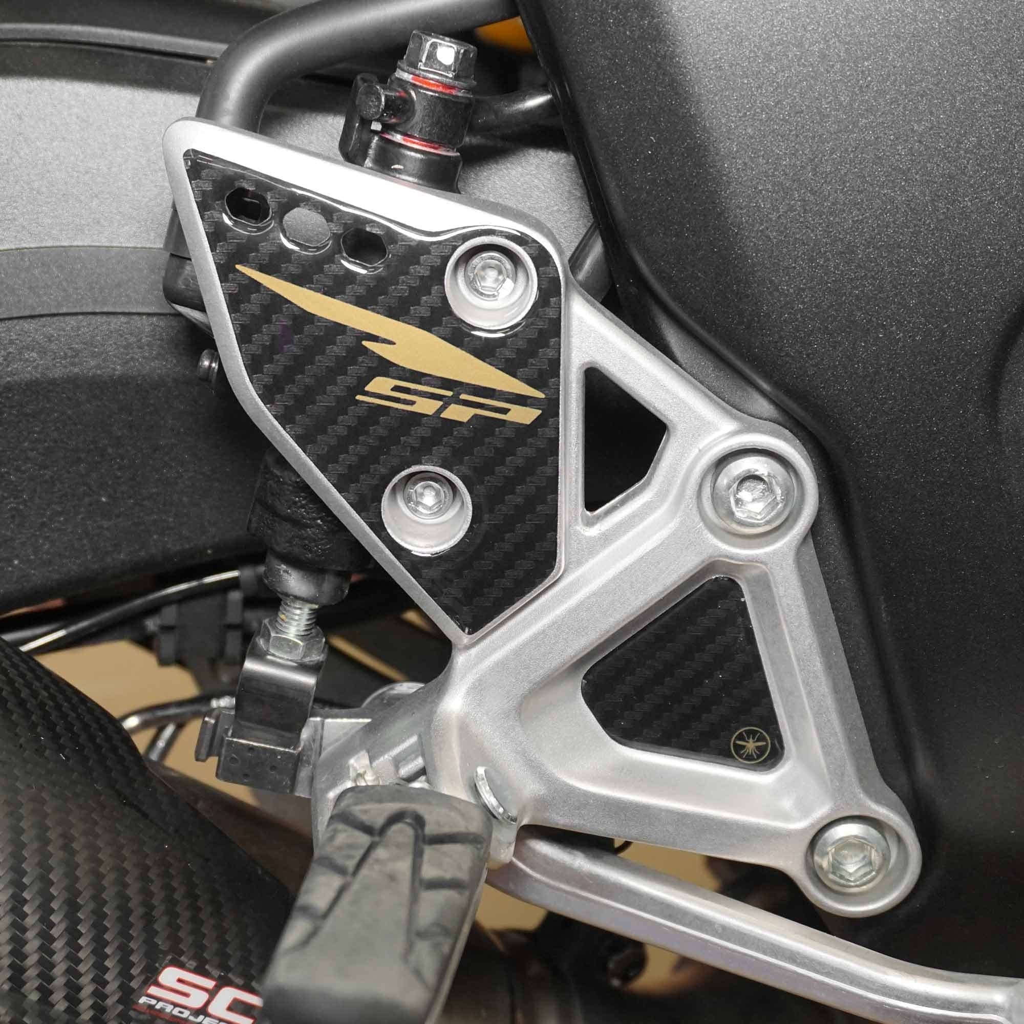 Adesivi 3D Protezioni Laterali Battitaco compatibili con Honda Hornet 1000 2025 in Decalcomanie adesivi e magneti LabelBike - Bibbiano, commercioVirtuoso.it