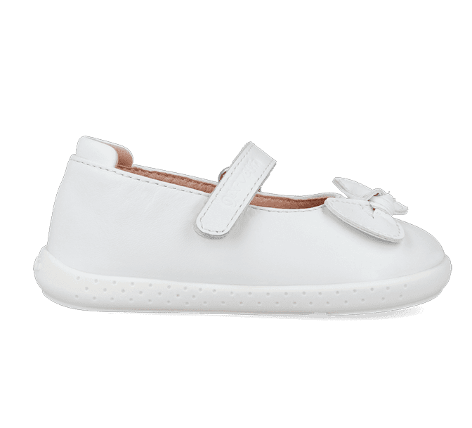 Bebè bambina barefoot primi passi bianco Garvalin in prodotto UP Calzature Balduina - Roma, commercioVirtuoso.it