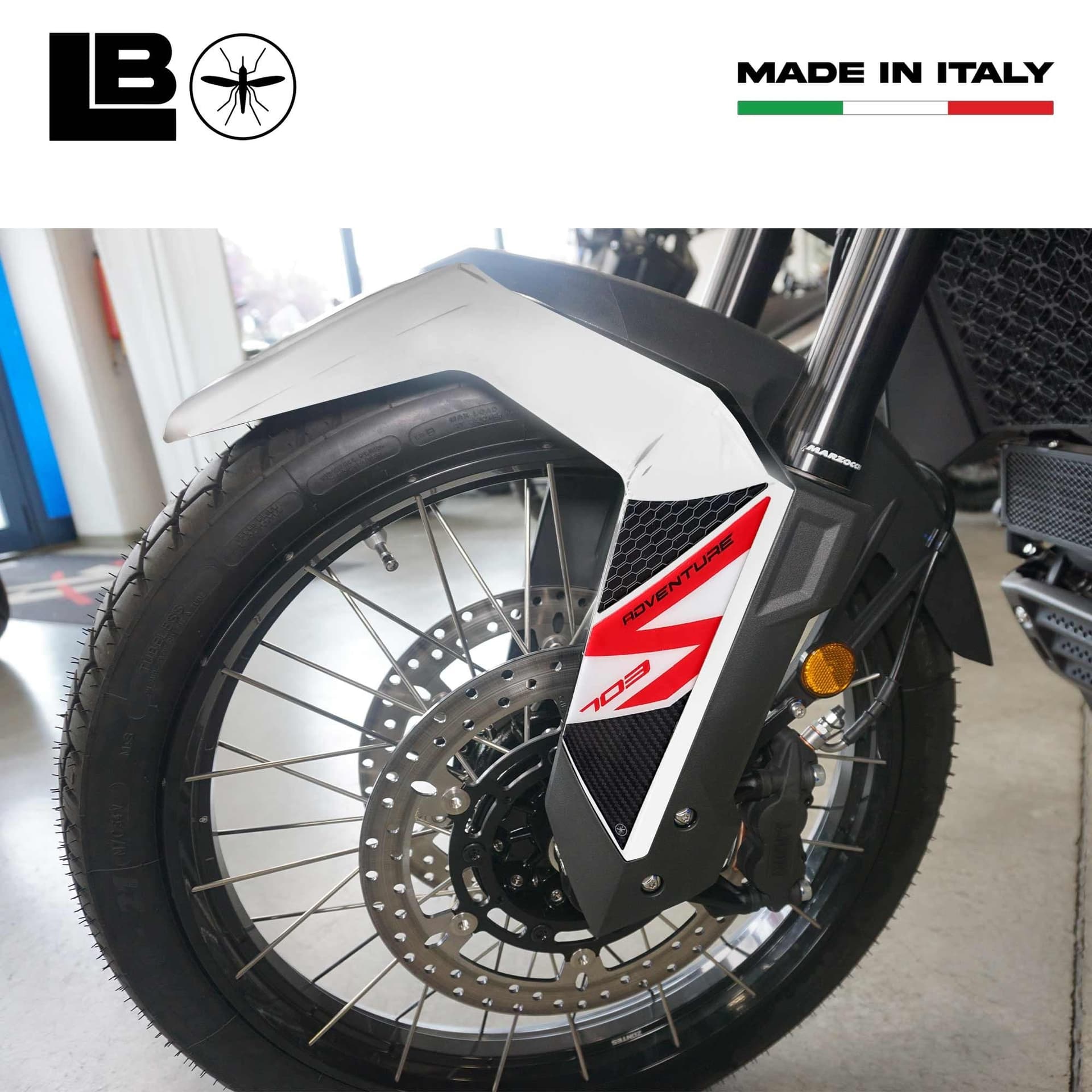 Adesivi 3D Protezioni Parasteli Parafango moto compatibili con Zontes 703F 2025 in Decalcomanie adesivi e magneti LabelBike - Bibbiano, commercioVirtuoso.it