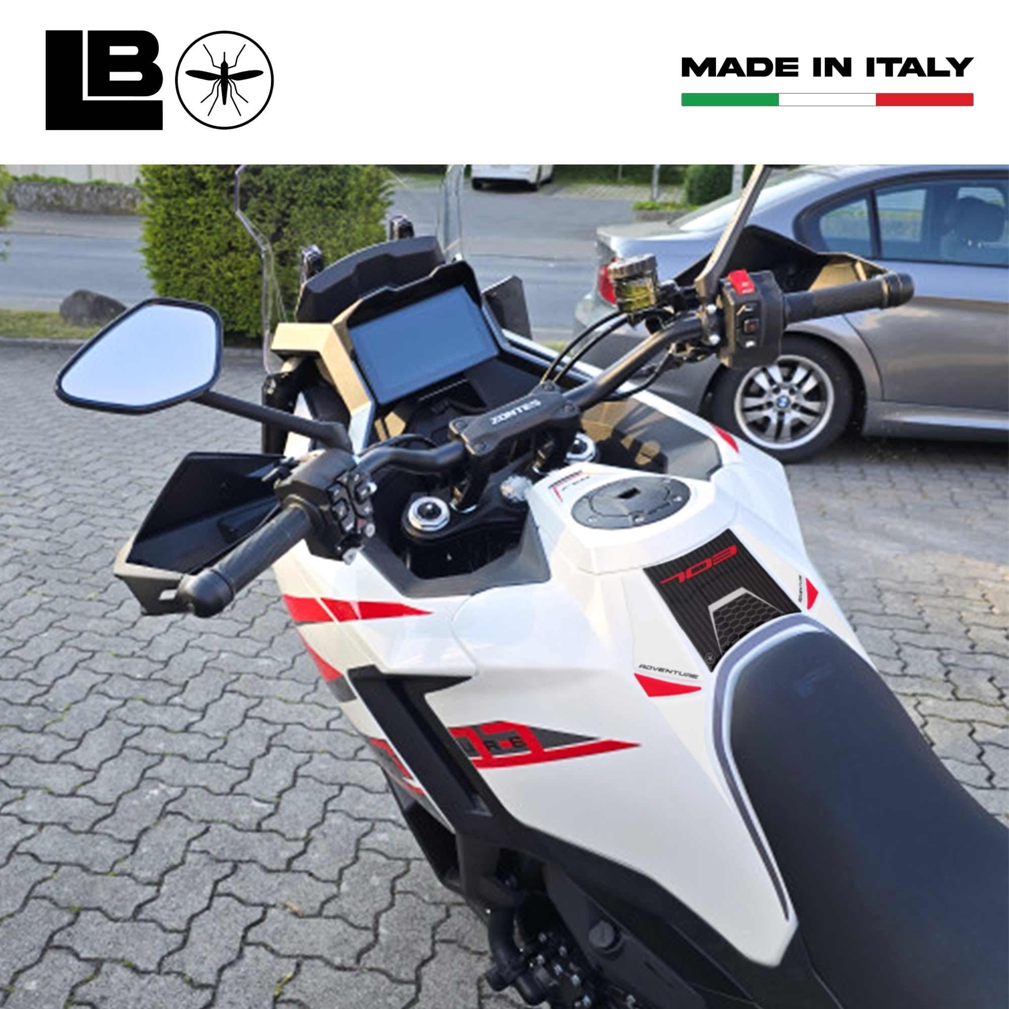 Adesivo Gel 3D Paraserbatoio Protezione moto compatibile con Zontes 703F 2025 in Paraserbatoio LabelBike - Bibbiano, commercioVirtuoso.it