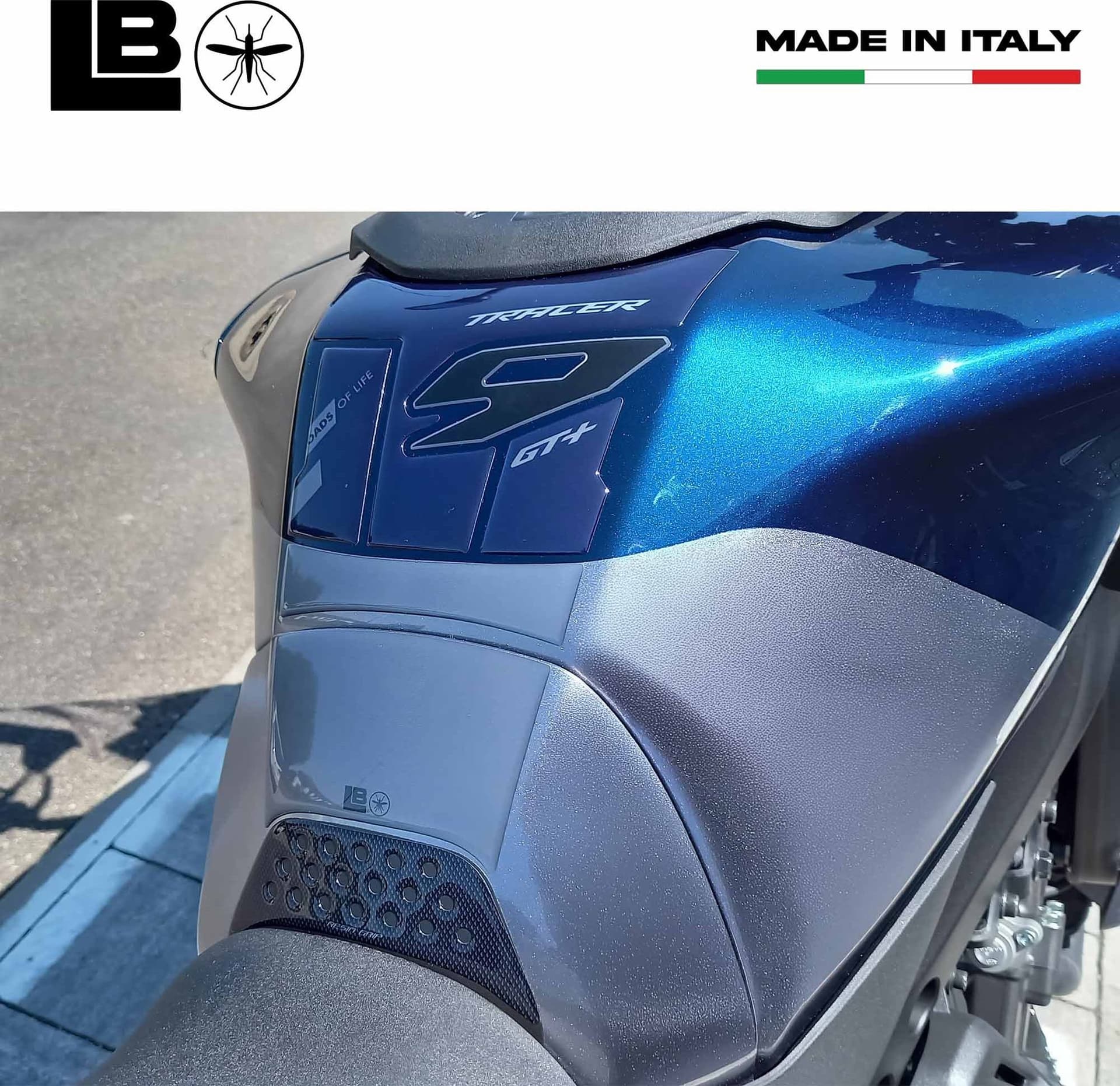 Paraserbatoio Adesivo Protezione moto compatibile con Yamaha Tracer 9 GT+ 2025 in Decalcomanie adesivi e magneti LabelBike - Bibbiano, commercioVirtuoso.it