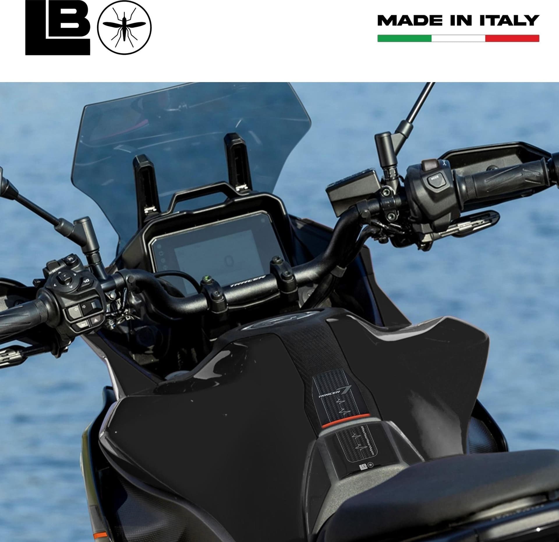 Adesivo 3D Paraserbatoio Protezione moto compatibile con Yamaha Tracer 7 2025 in Paraserbatoio LabelBike - Bibbiano, commercioVirtuoso.it