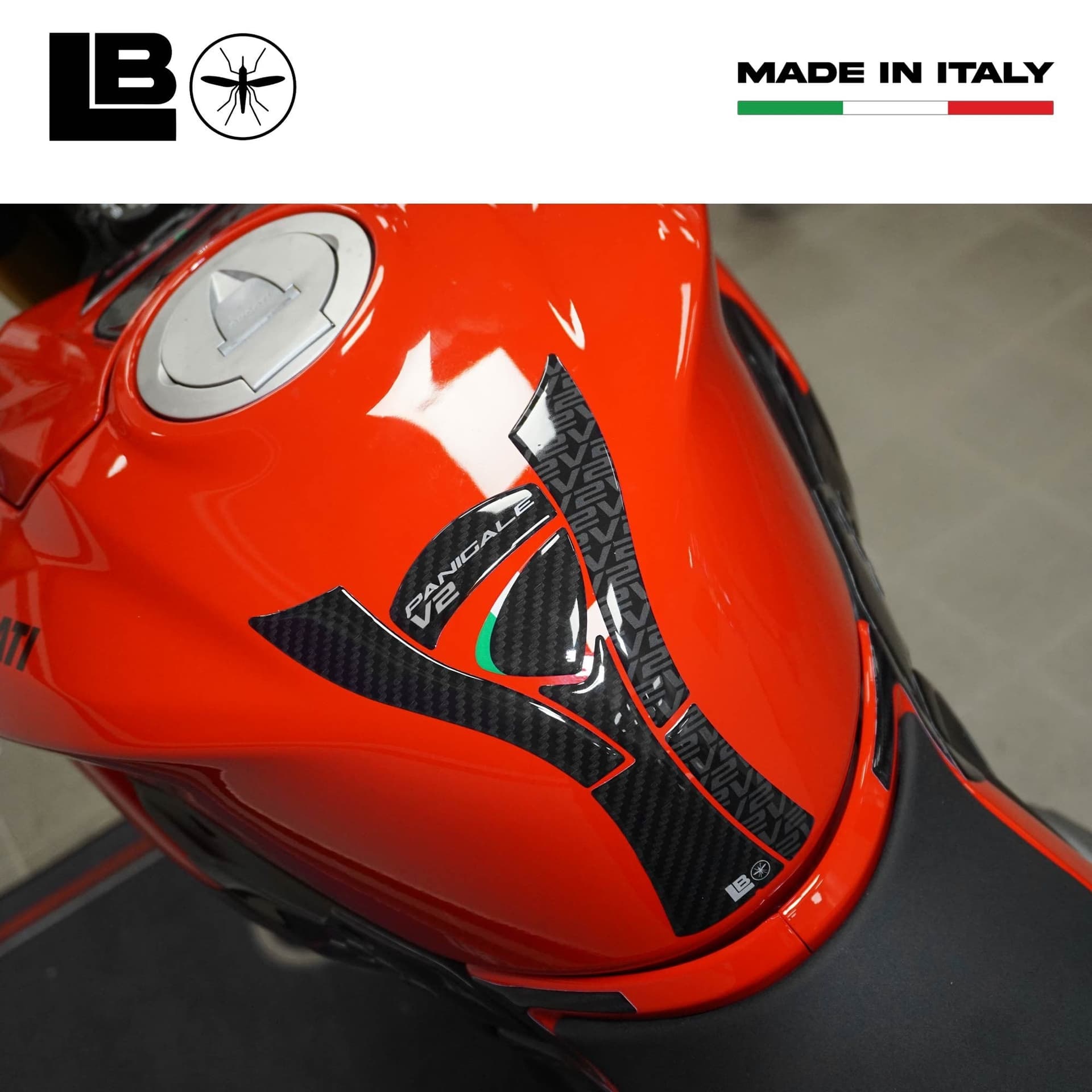 Adesivo Gel 3D Paraserbatoio moto compatibile con Ducati Panigale V2 V2S 2025 in Paraserbatoio LabelBike - Bibbiano, commercioVirtuoso.it