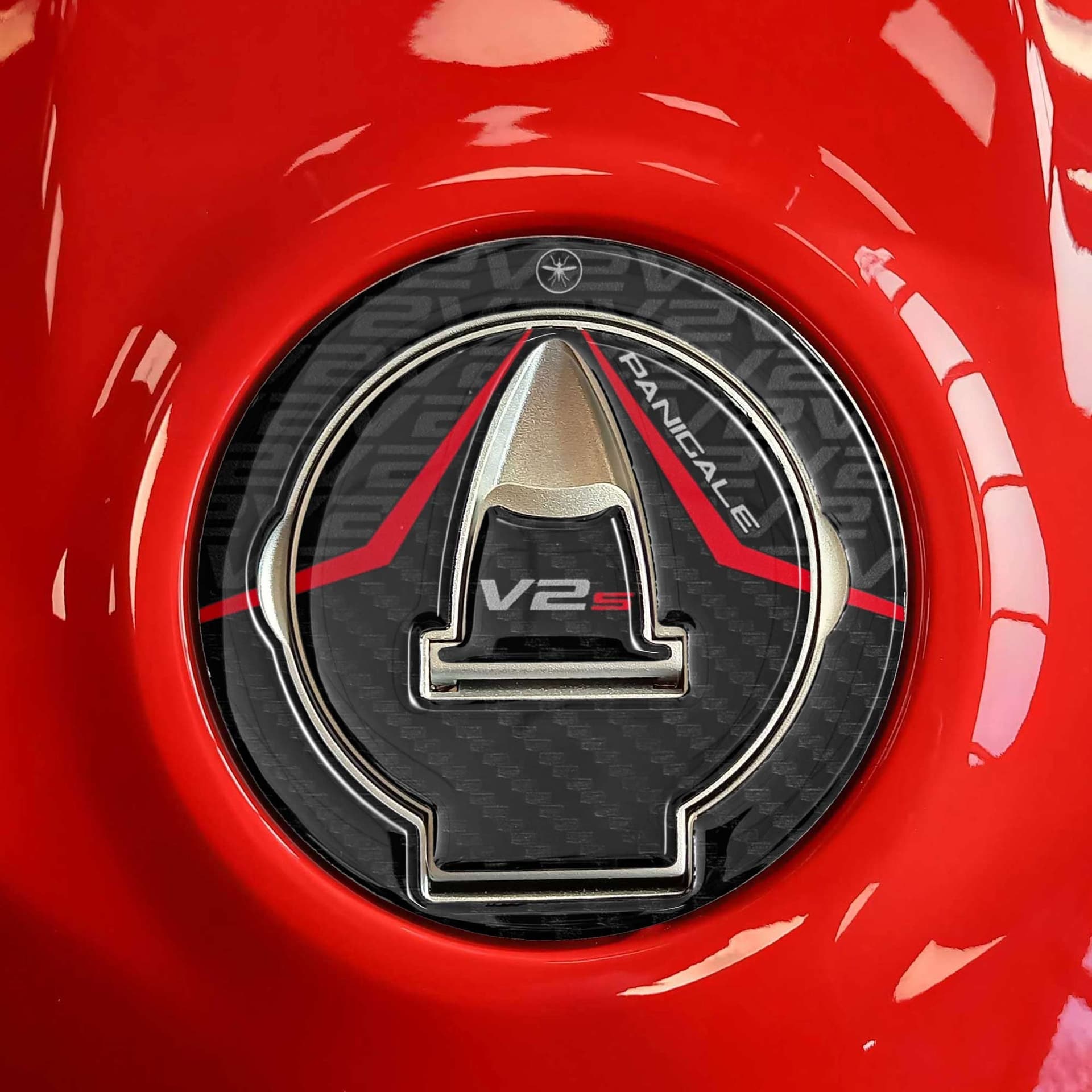 Adesivo 3D Tappo Serbatoio compatibile con moto Ducati Panigale V2 V2S 2025 in Paraserbatoio LabelBike - Bibbiano, commercioVirtuoso.it