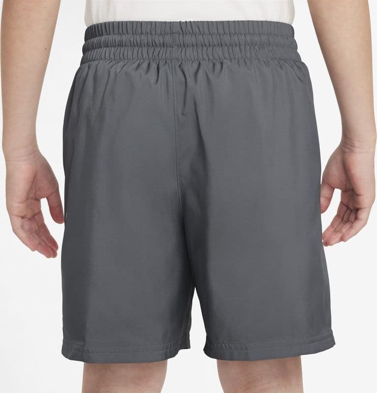 Nike Sportswear Club Woven Shorts Bambino – Tessuto Intrecciato Leggero e Vestibilità Regolabile Smoke Grey/ White in Pantaloncini sportivi 3A Moda Mare Sport - Bellaria Igea Marina, commercioVirtuoso.it