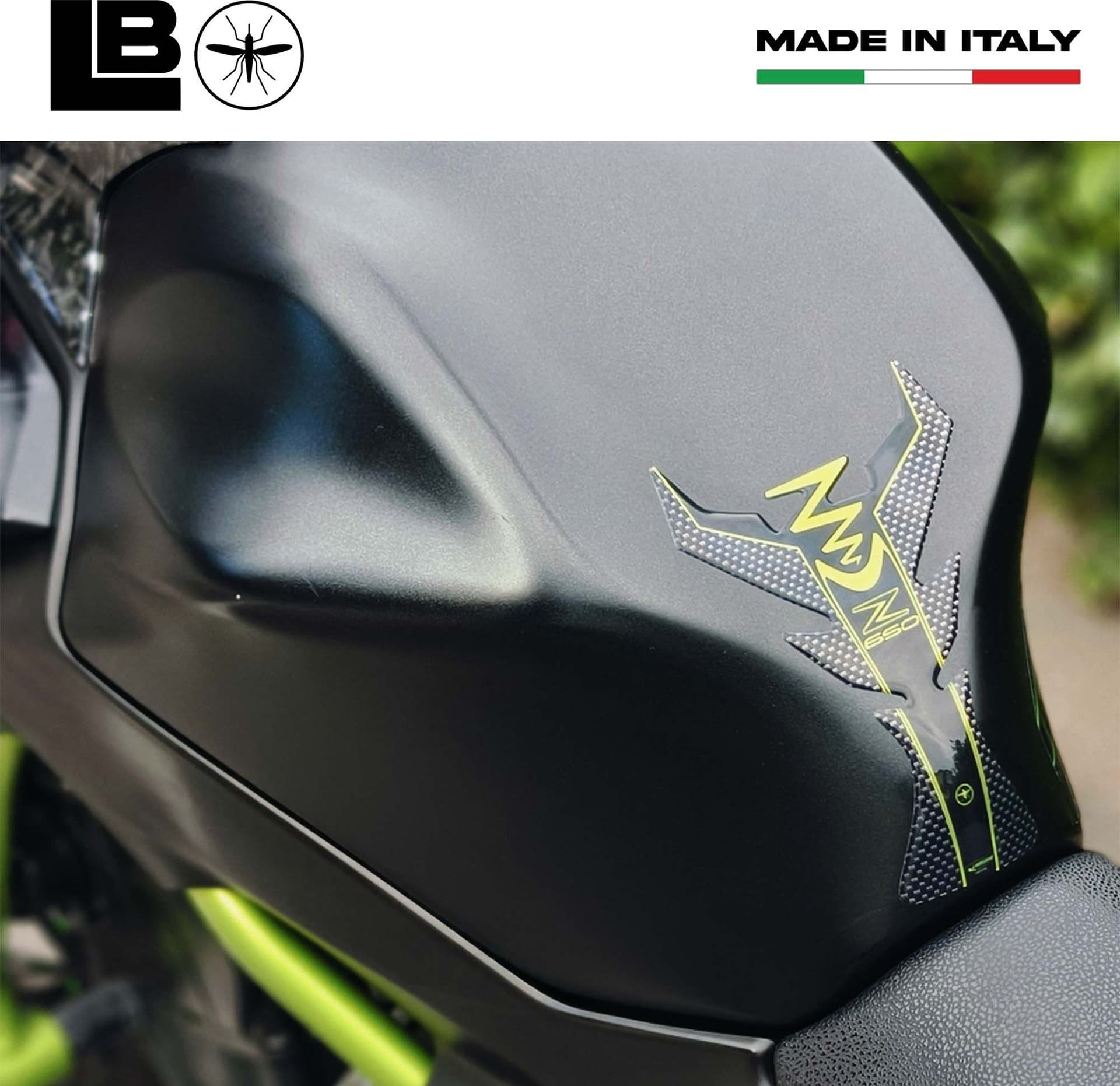 Protezione Paraserbatoio moto Adesivo 3D compatibile con Kawasaki Z650 2017-2022 in Paraserbatoio LabelBike - Bibbiano, commercioVirtuoso.it