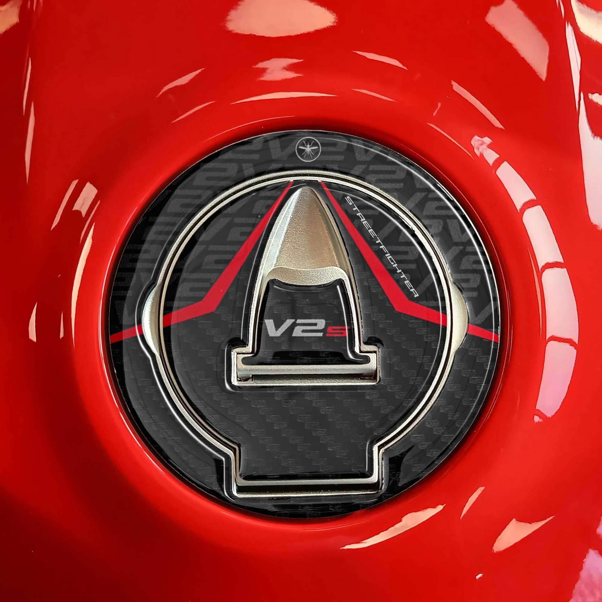 Adesivo 3D Tappo Serbatoio moto compatibile con Ducati Streetfighter V2 V2S 2025 in Paraserbatoio LabelBike - Bibbiano, commercioVirtuoso.it