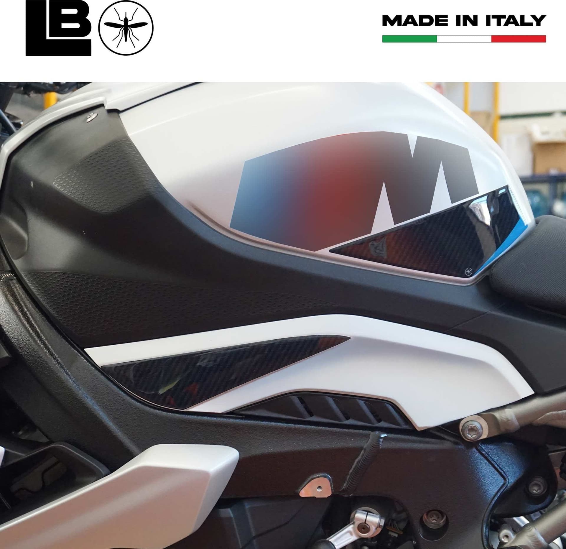 Protezioni Laterali Serbatoio Adesivi 3D moto compatibili con BMW M 1000 R in Paraserbatoio LabelBike - Bibbiano, commercioVirtuoso.it