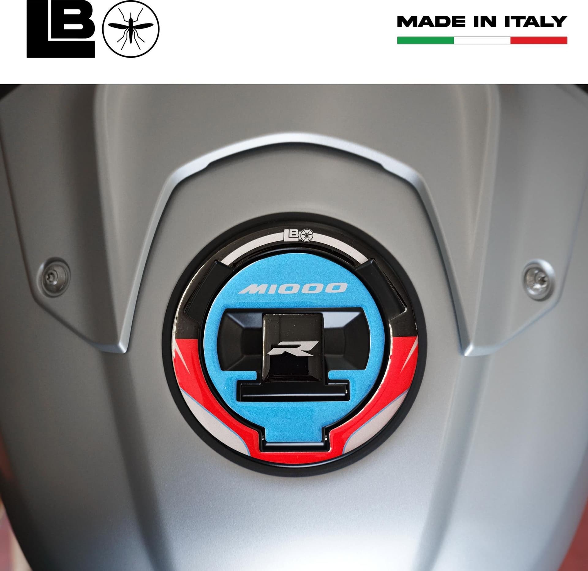 Adesivo resinato 3D Protezione Tappo Serbatoio moto compatibile con BMW M 1000 R in Paraserbatoio LabelBike - Bibbiano, commercioVirtuoso.it