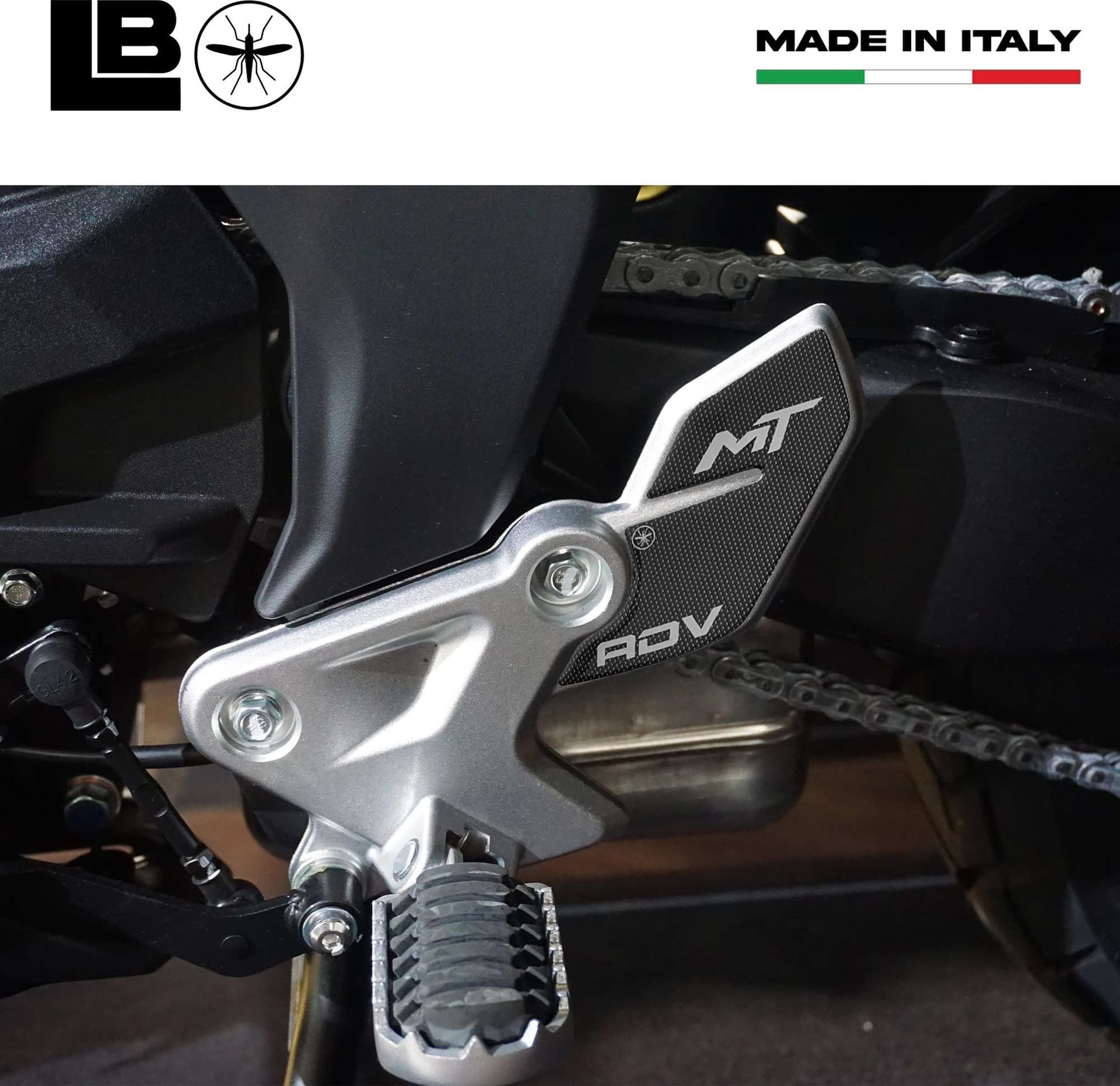 Adesivi 3D Protezioni Battitacco compatibili con CfMoto 700 MT Adventure 2025 in Decalcomanie adesivi e magneti LabelBike - Bibbiano, commercioVirtuoso.it
