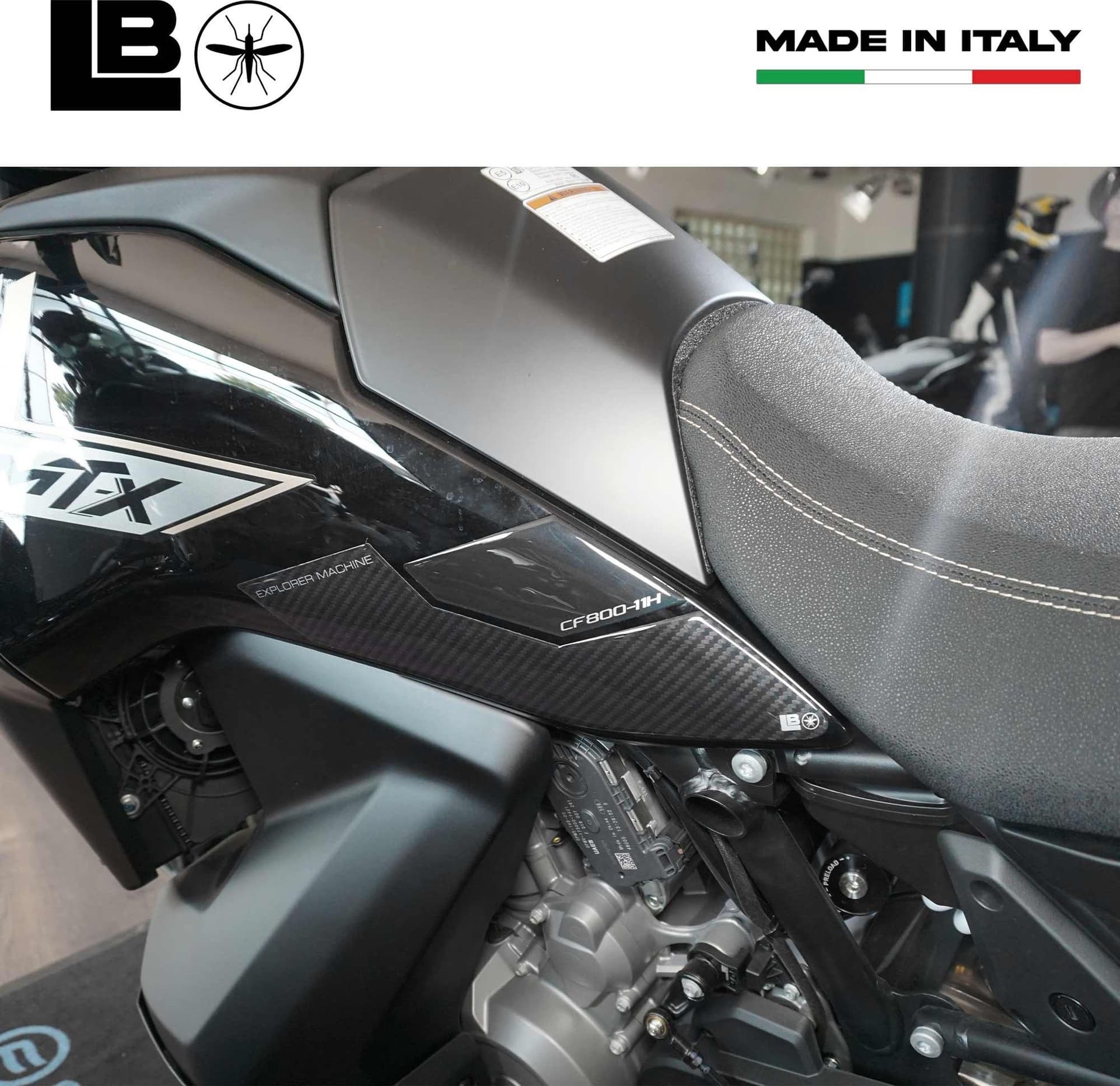 Adesivi Gel 3D Protezioni Laterali Serbatoio moto compatibili con CfMoto 800MT-X in Decalcomanie adesivi e magneti LabelBike - Bibbiano, commercioVirtuoso.it