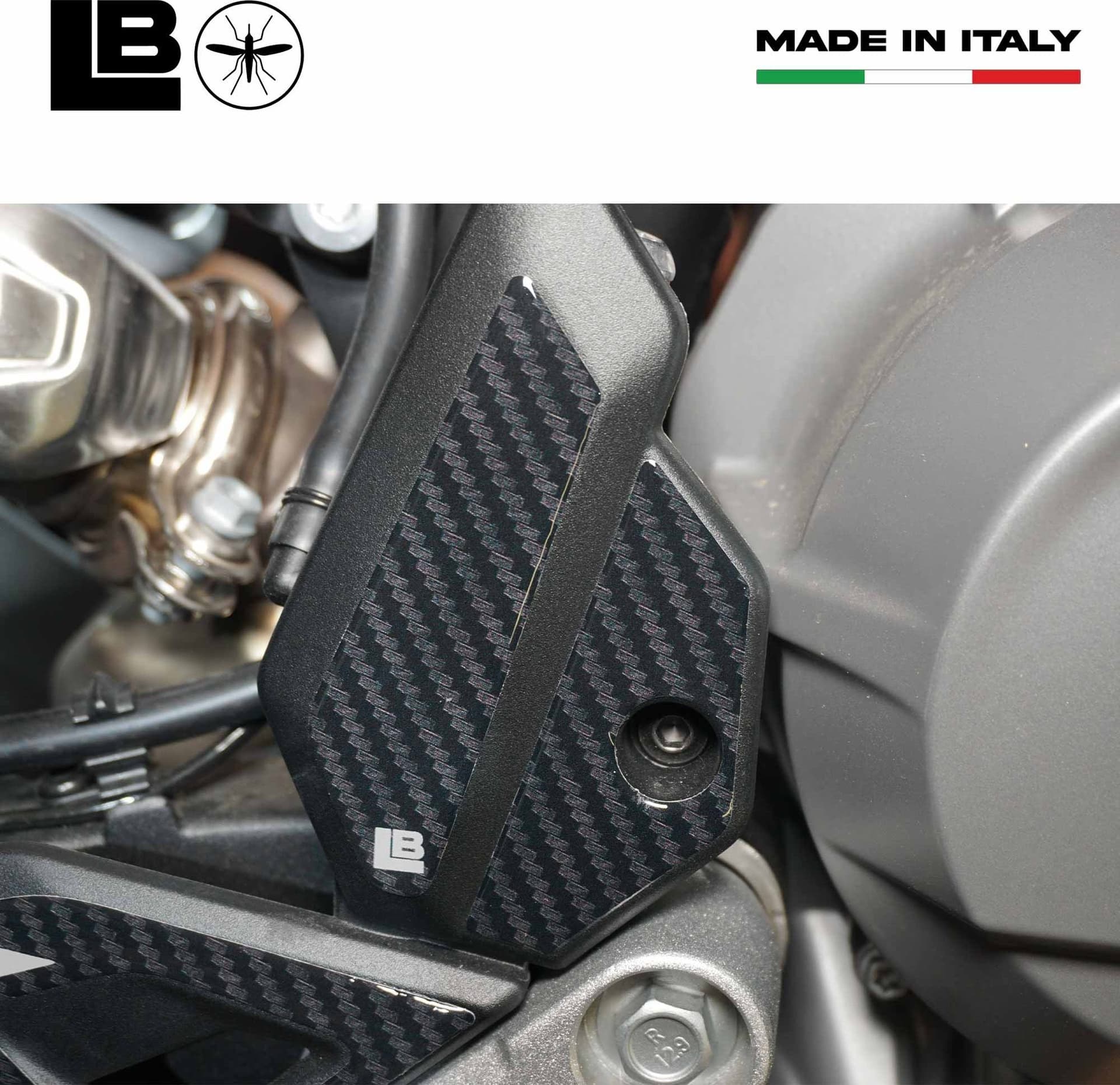 Adesivi 3D Protezioni Battitacco moto compatibili con CfMoto 800 MT-X 2025 in Decalcomanie adesivi e magneti LabelBike - Bibbiano, commercioVirtuoso.it