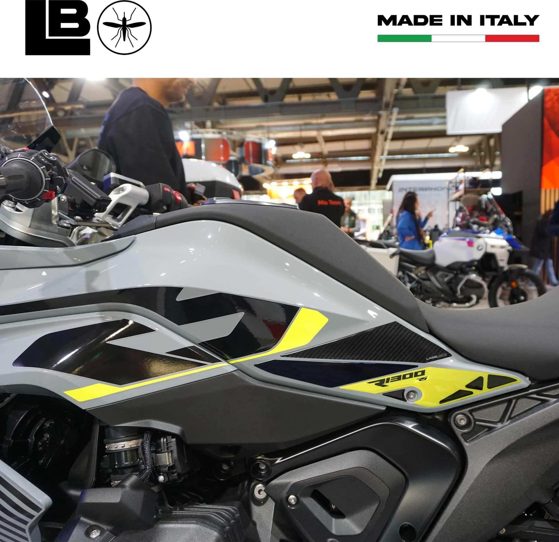 Protezioni Laterali Serbatoio moto Adesivi 3D compatibili con BMW R1300RS in Paraserbatoio LabelBike - Bibbiano, commercioVirtuoso.it