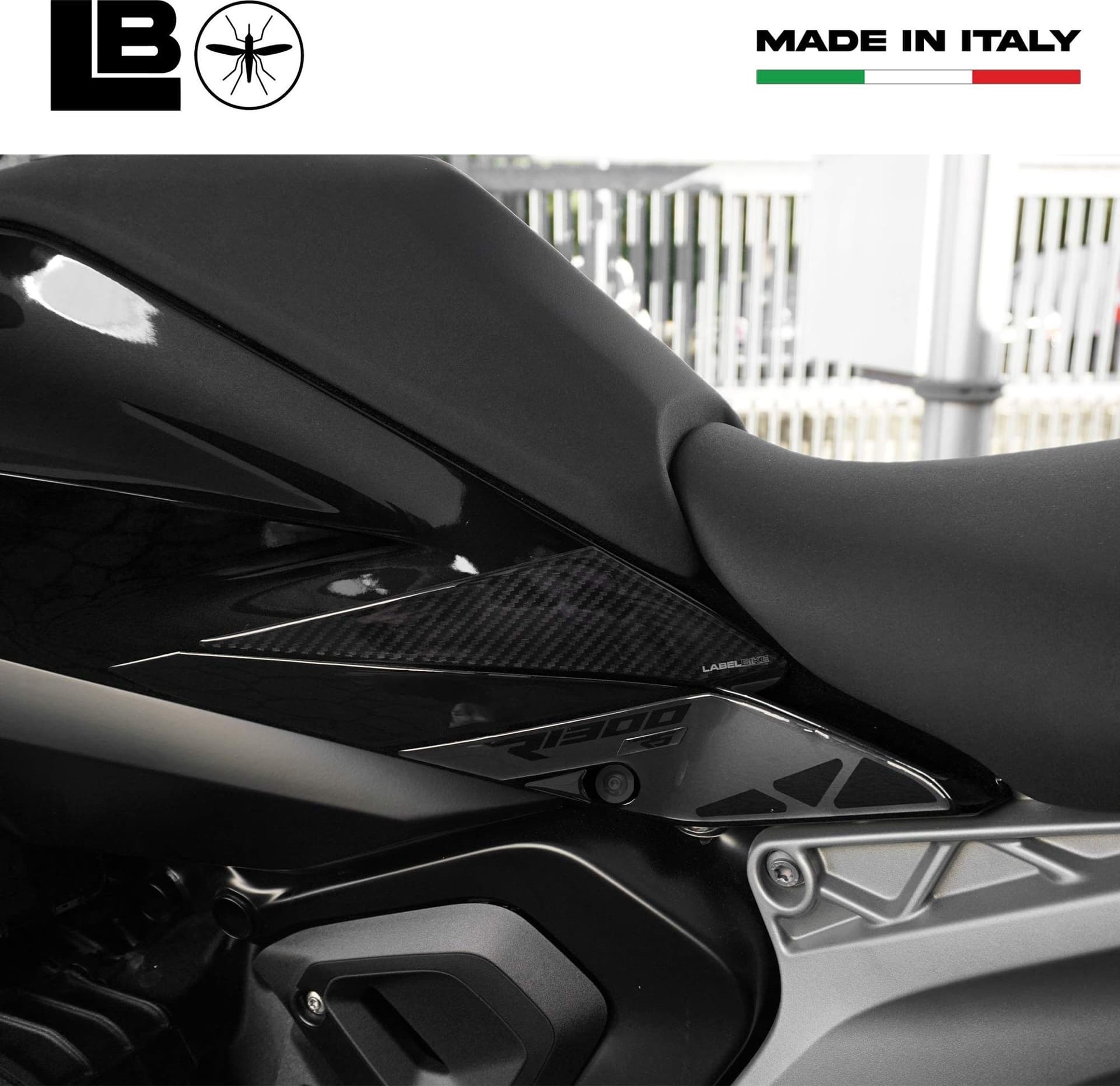 Protezioni Laterali Serbatoio moto Adesivi 3D compatibili con BMW R1300RS in Paraserbatoio LabelBike - Bibbiano, commercioVirtuoso.it
