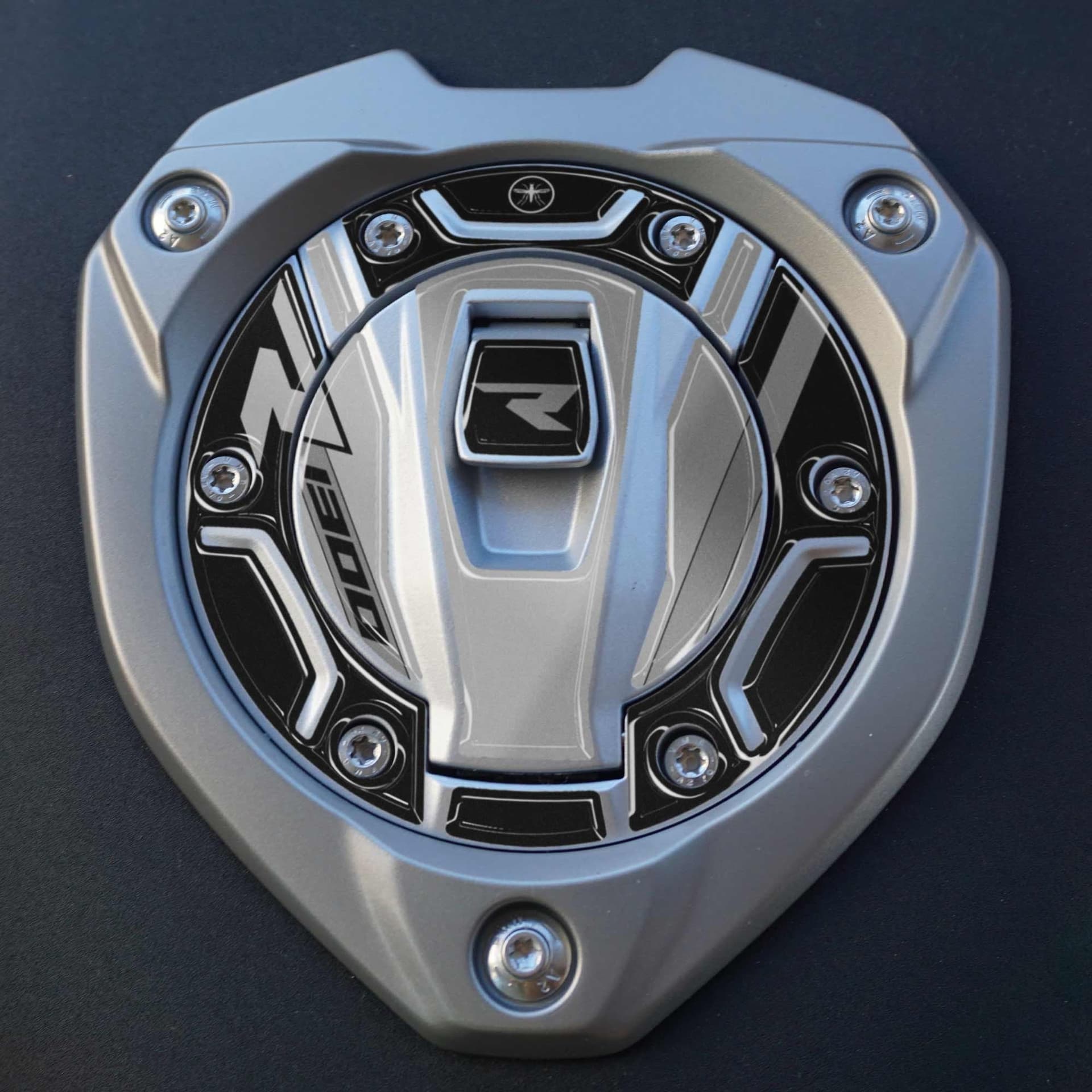 Adesivo Tappo Keyless senza chiave Protezione 3D compatibile con BMW R1300R in Decalcomanie adesivi e magneti LabelBike - Bibbiano, commercioVirtuoso.it
