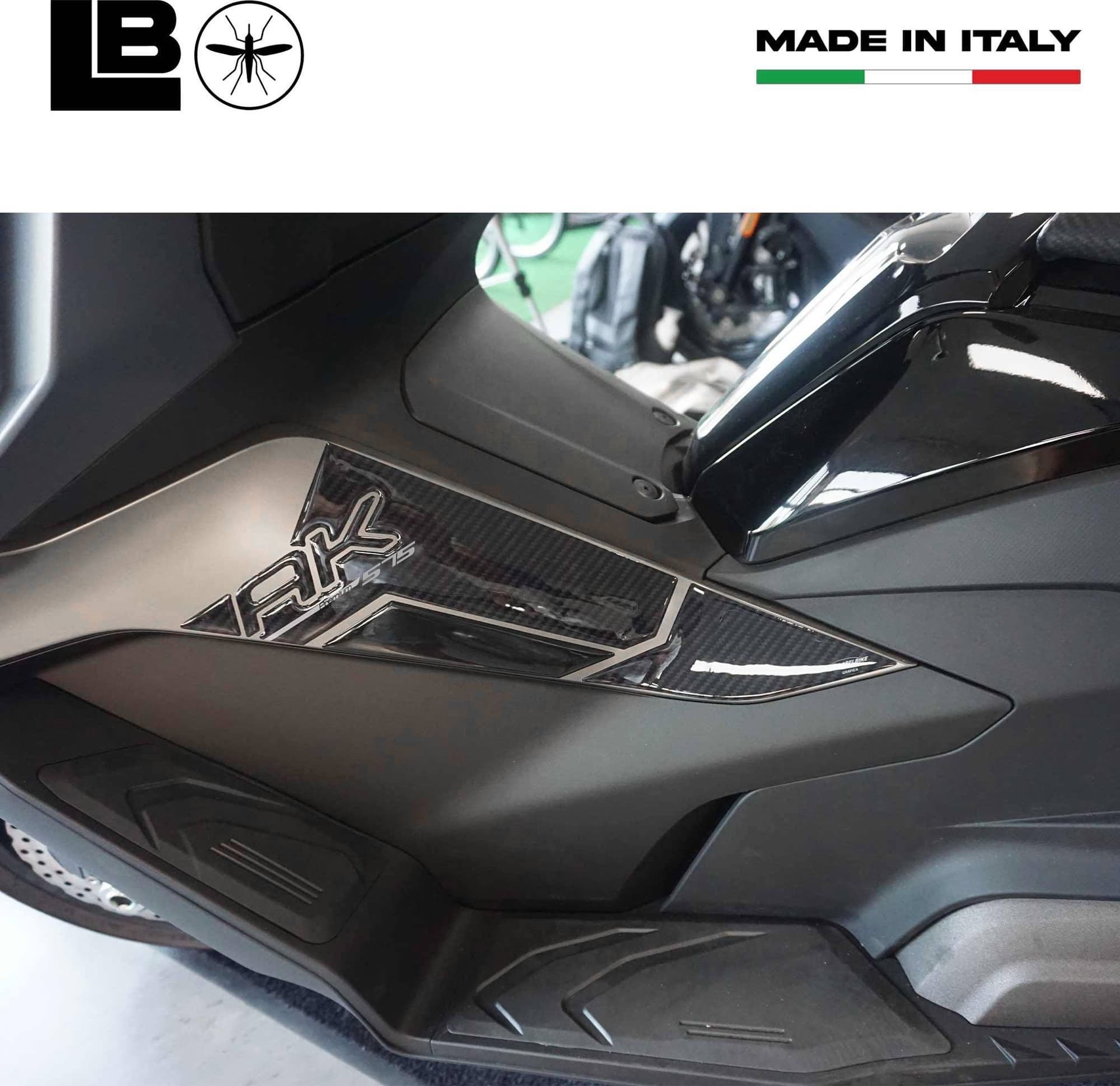 Adesivi Protezioni Laterali Tunnel scooter compatibili con Kymco Ak575 Premium in Decalcomanie adesivi e magneti LabelBike - Bibbiano, commercioVirtuoso.it