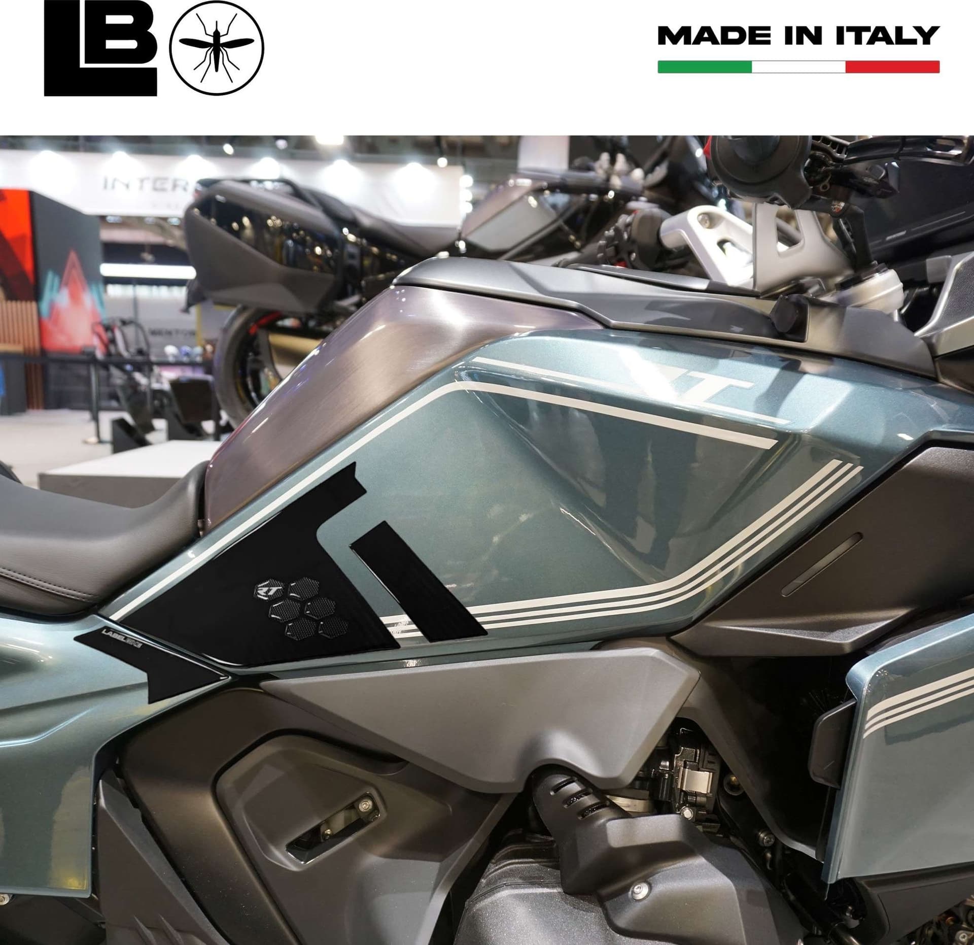 Protezioni Laterali Serbatoio moto Adesivi 3D compatibili con BMW R1300RT in Decalcomanie adesivi e magneti LabelBike - Bibbiano, commercioVirtuoso.it